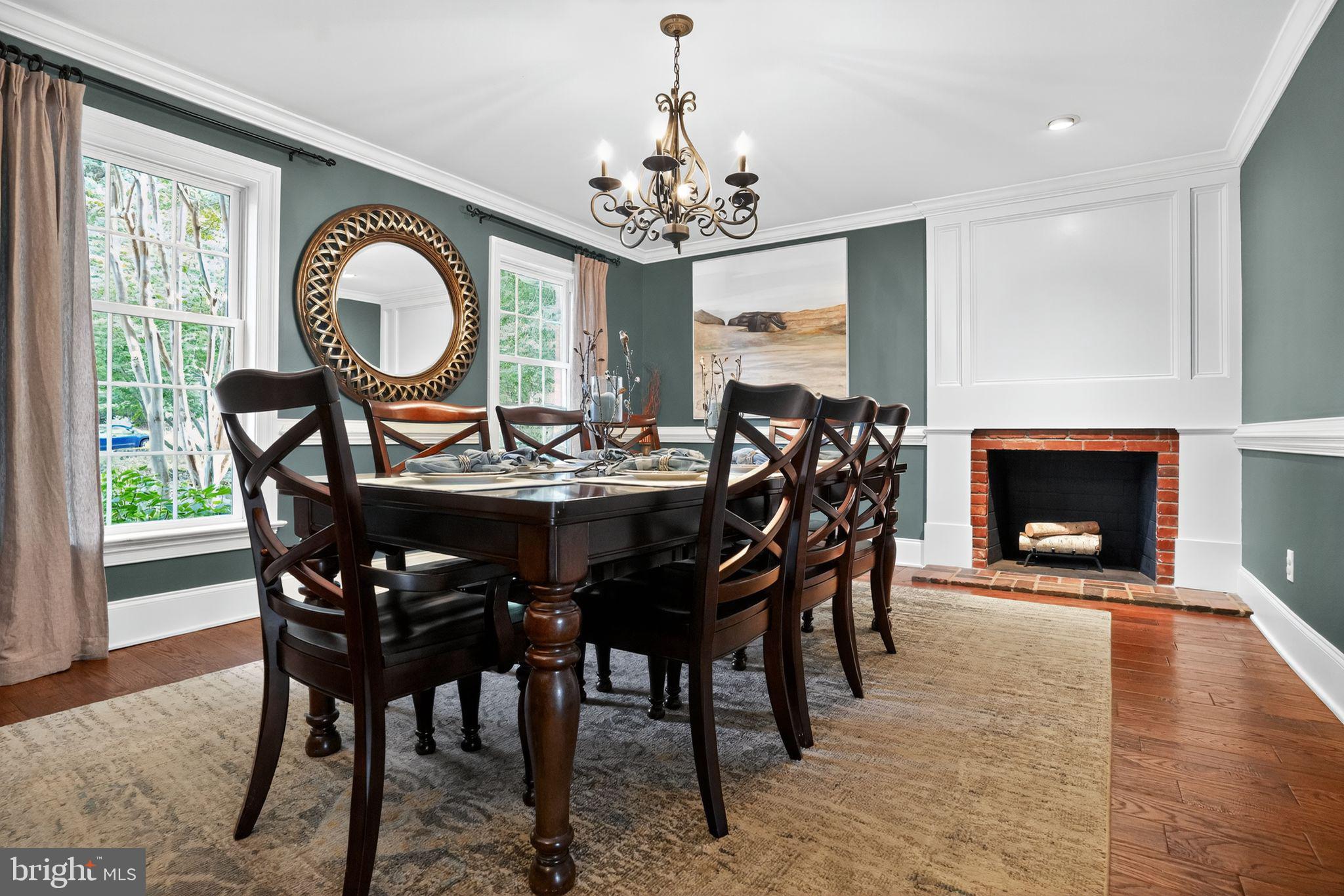 RADNOR HUNT - Residential