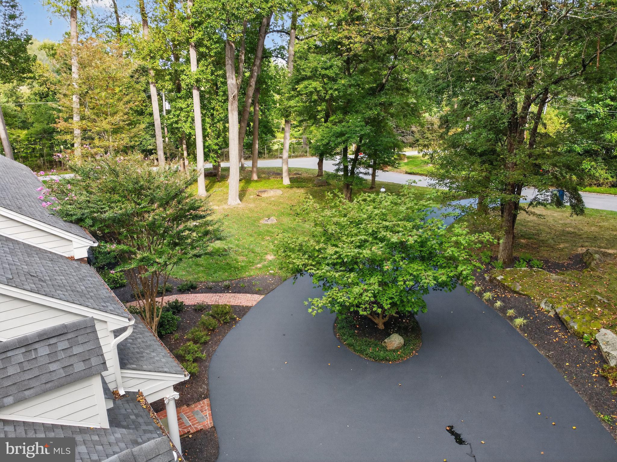 RADNOR HUNT - Residential