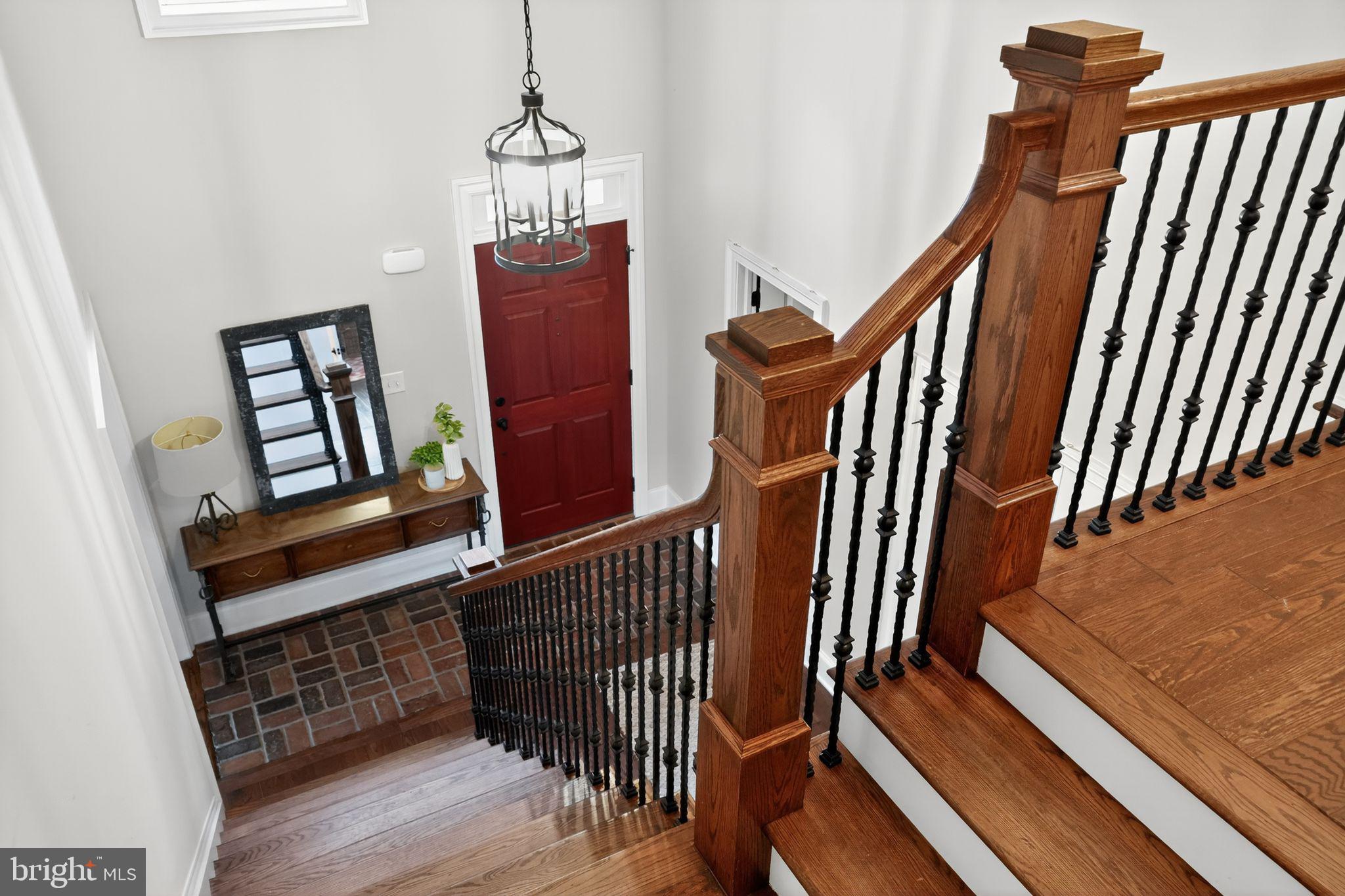 RADNOR HUNT - Residential