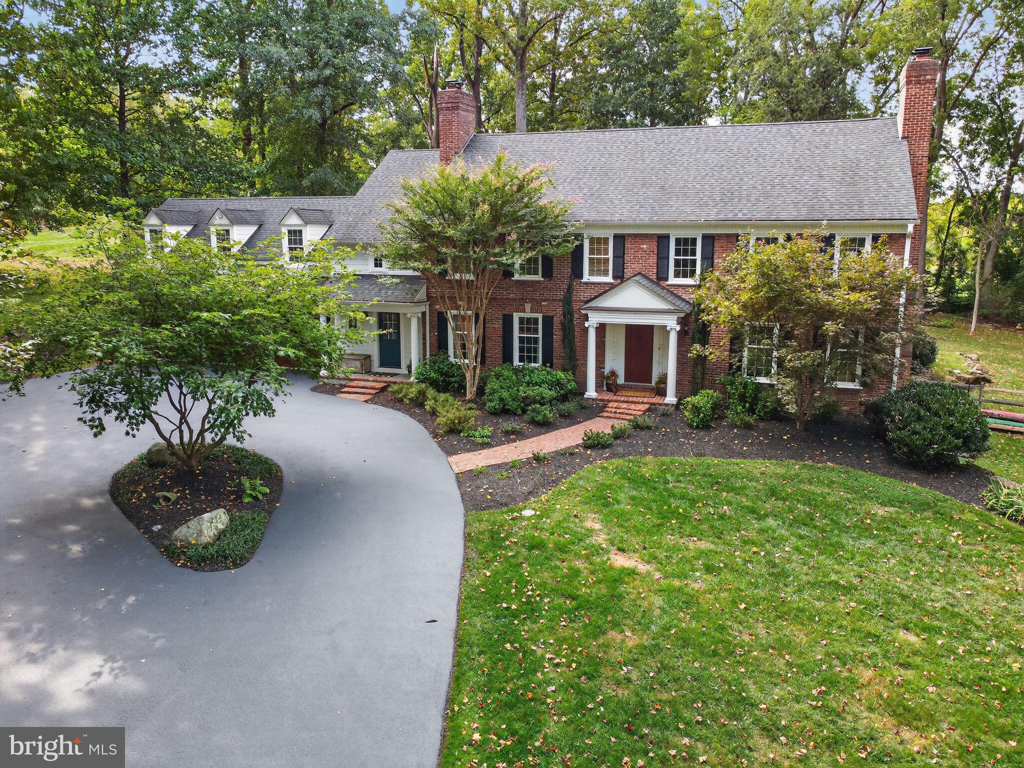 RADNOR HUNT - Residential