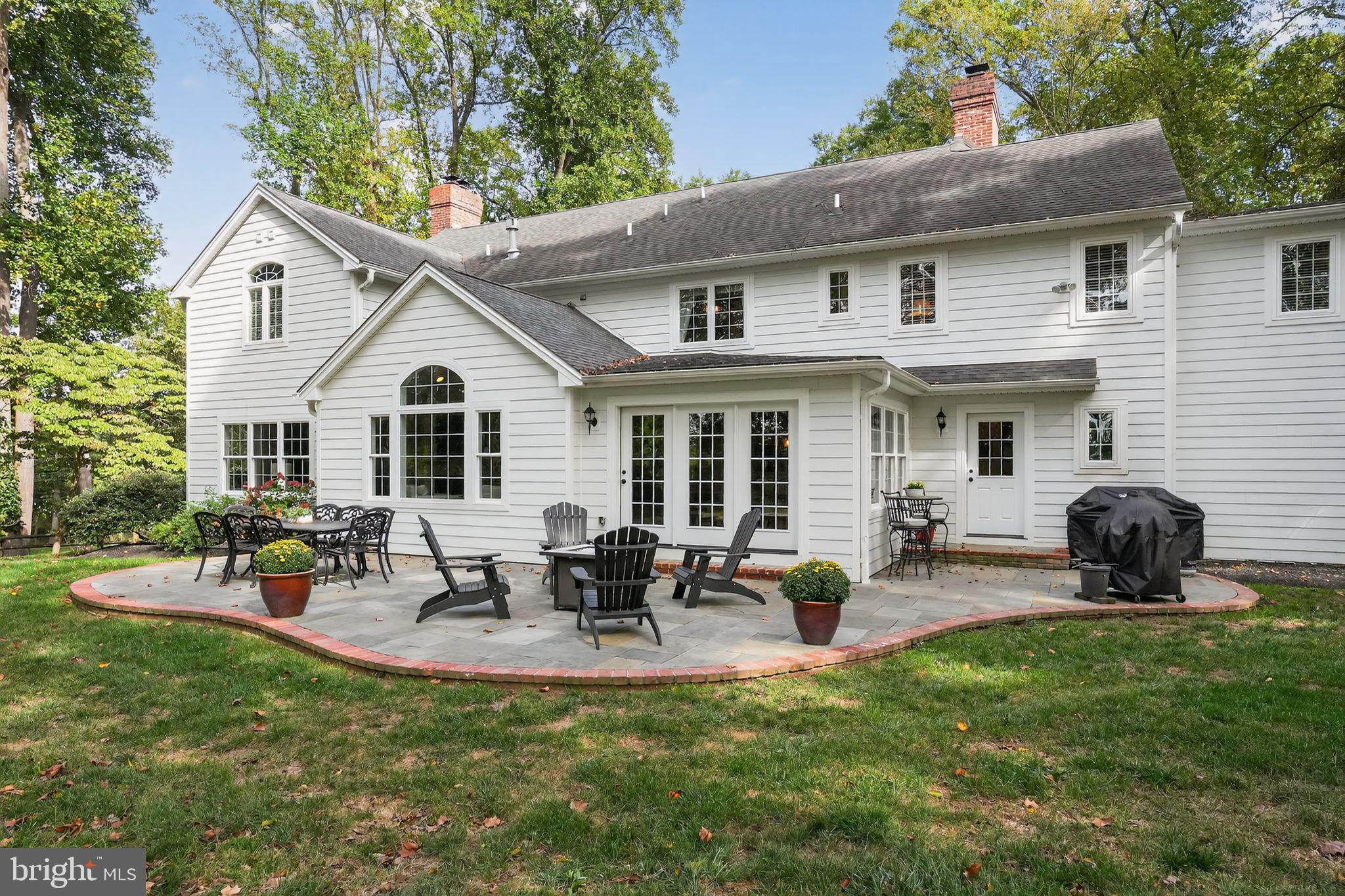 RADNOR HUNT - Residential