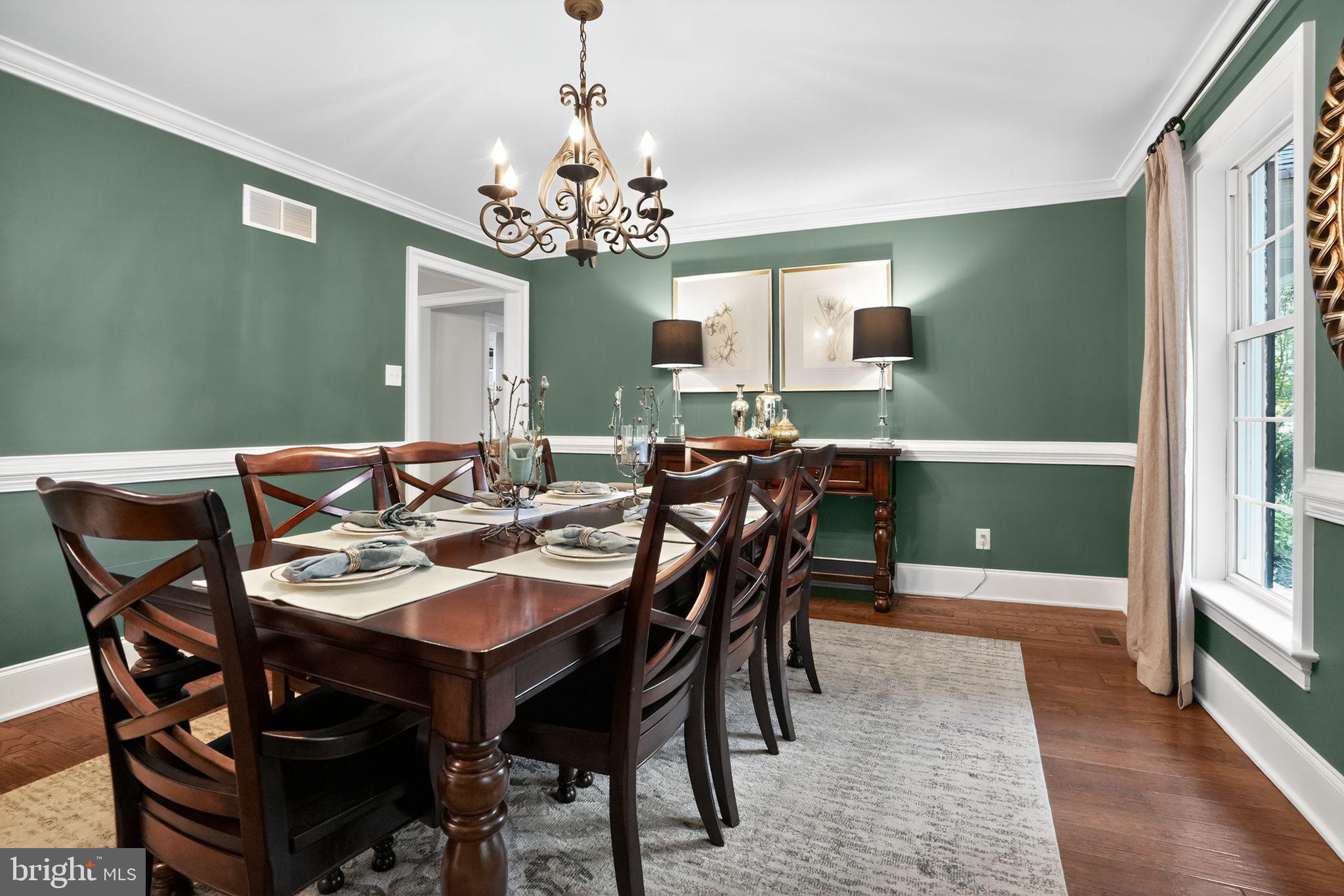 RADNOR HUNT - Residential