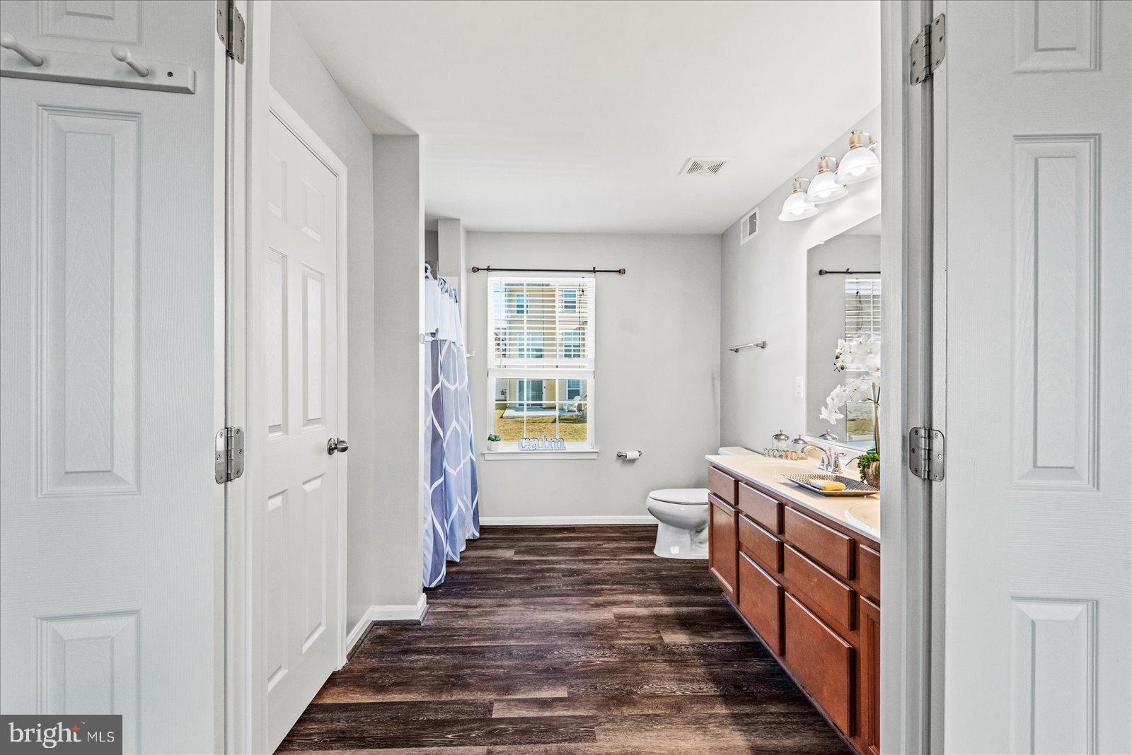 SEASONS LANDING - Residential