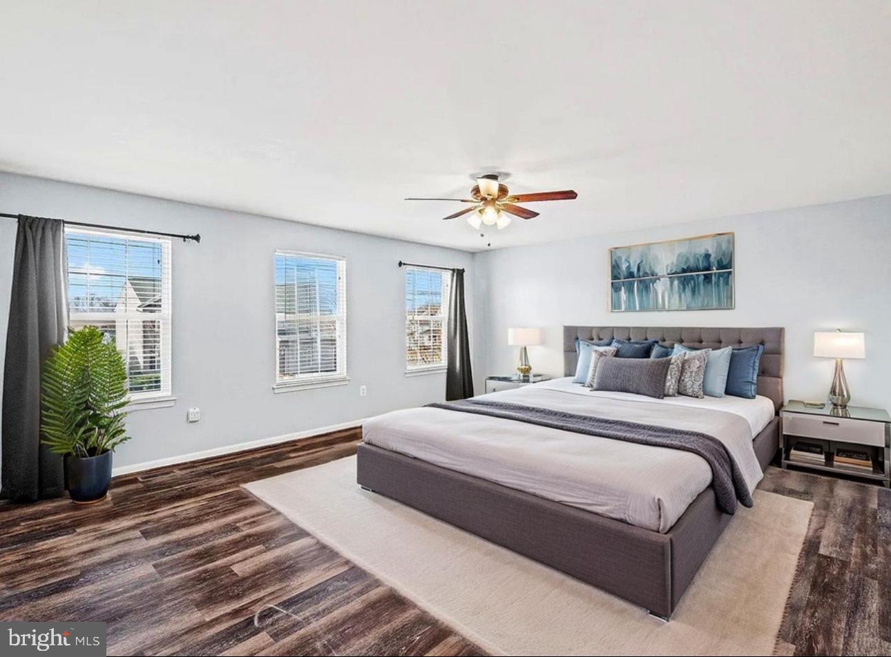 SEASONS LANDING - Residential