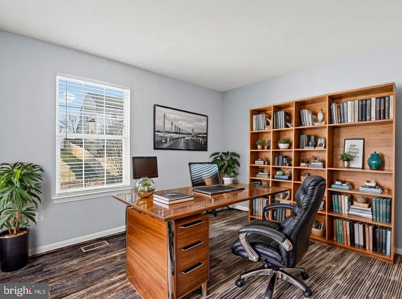 SEASONS LANDING - Residential