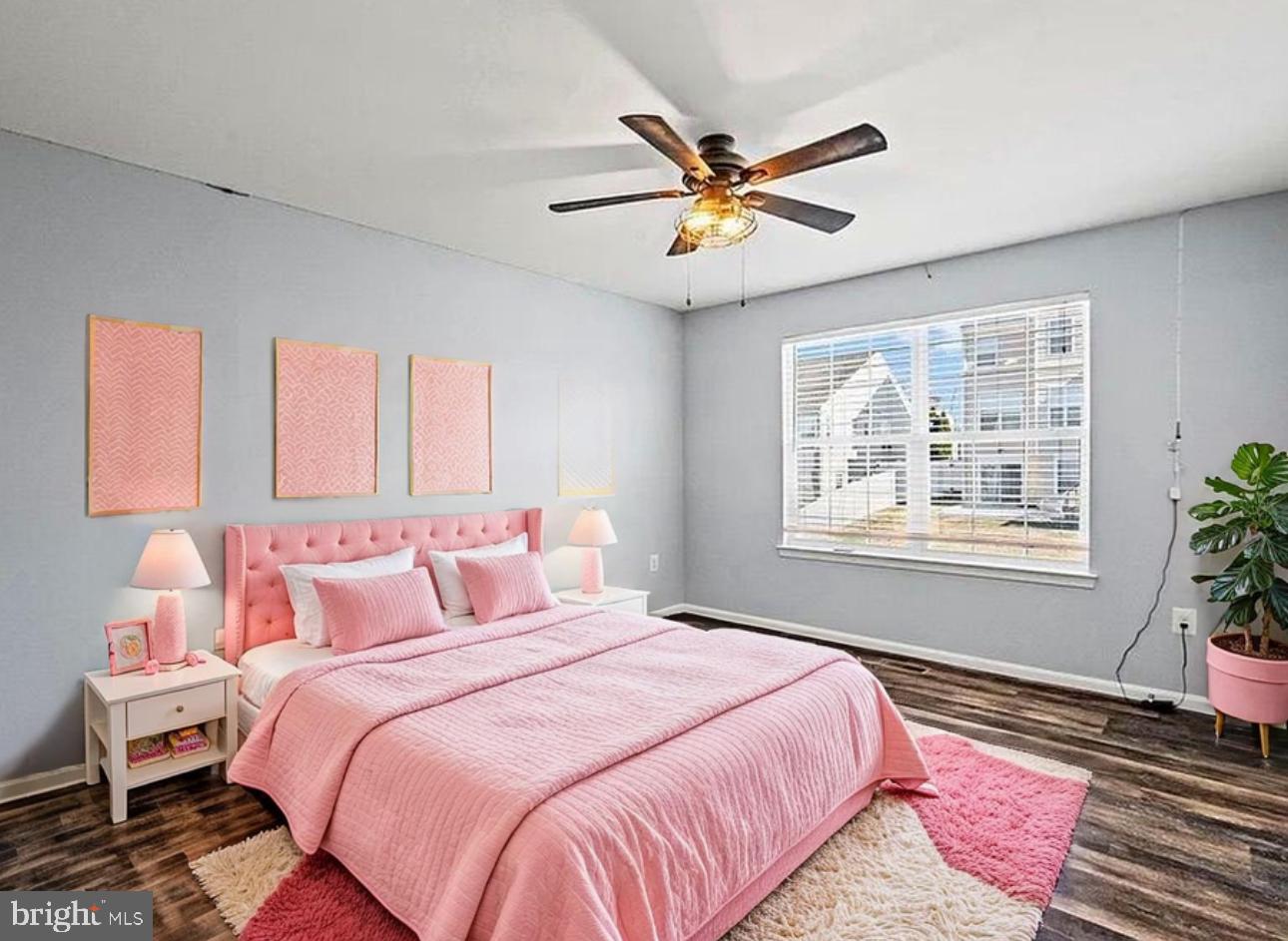 SEASONS LANDING - Residential