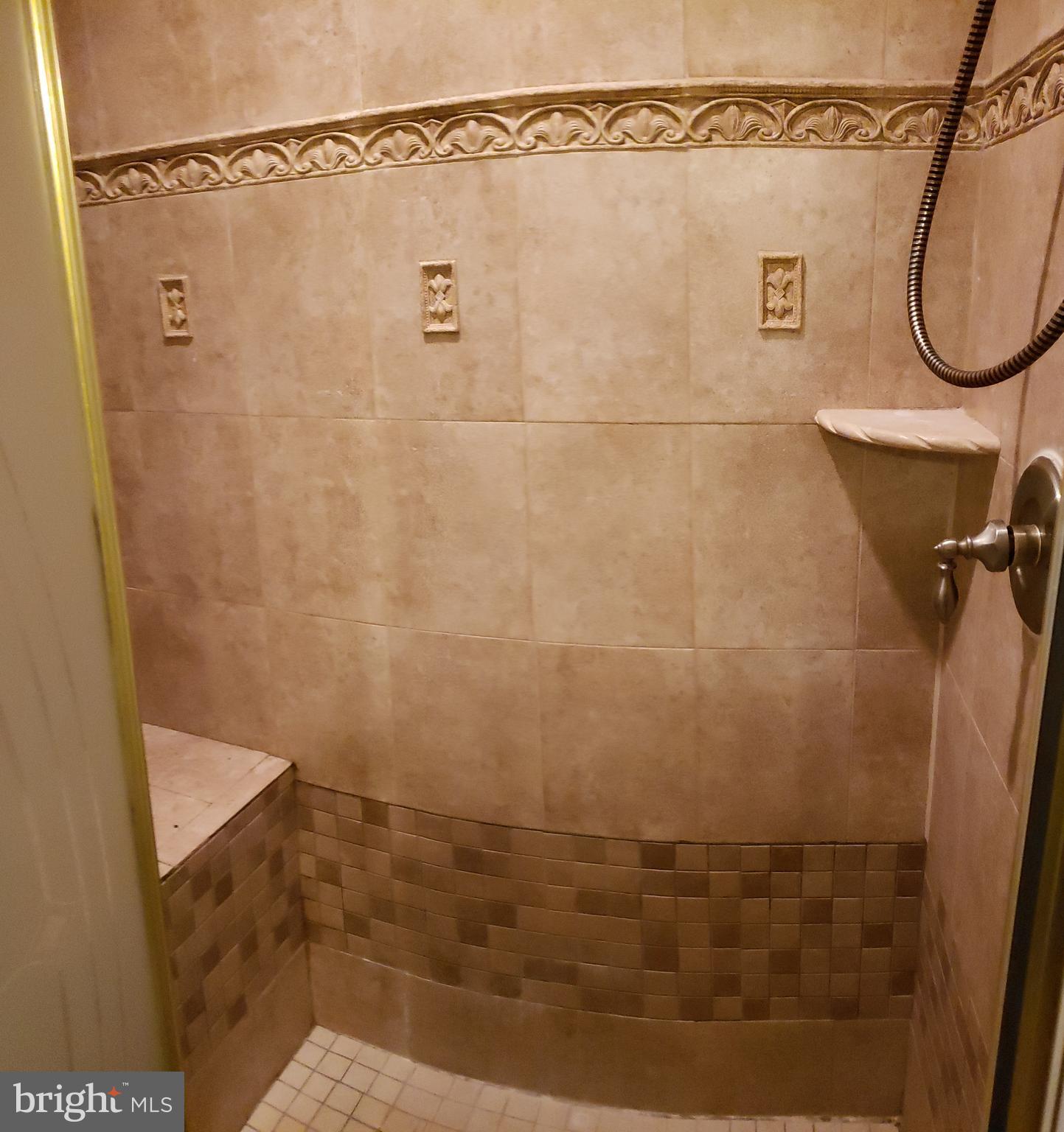 WILLOW HILLS - Residential