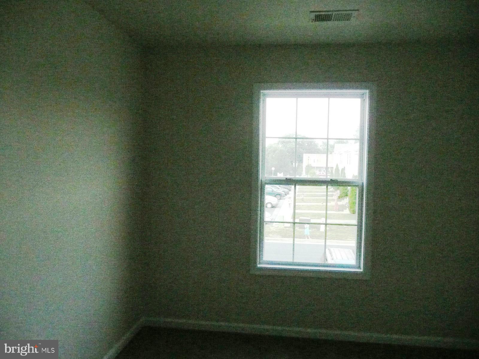 BUNKER HILL TOWNHOMES - Residential Lease