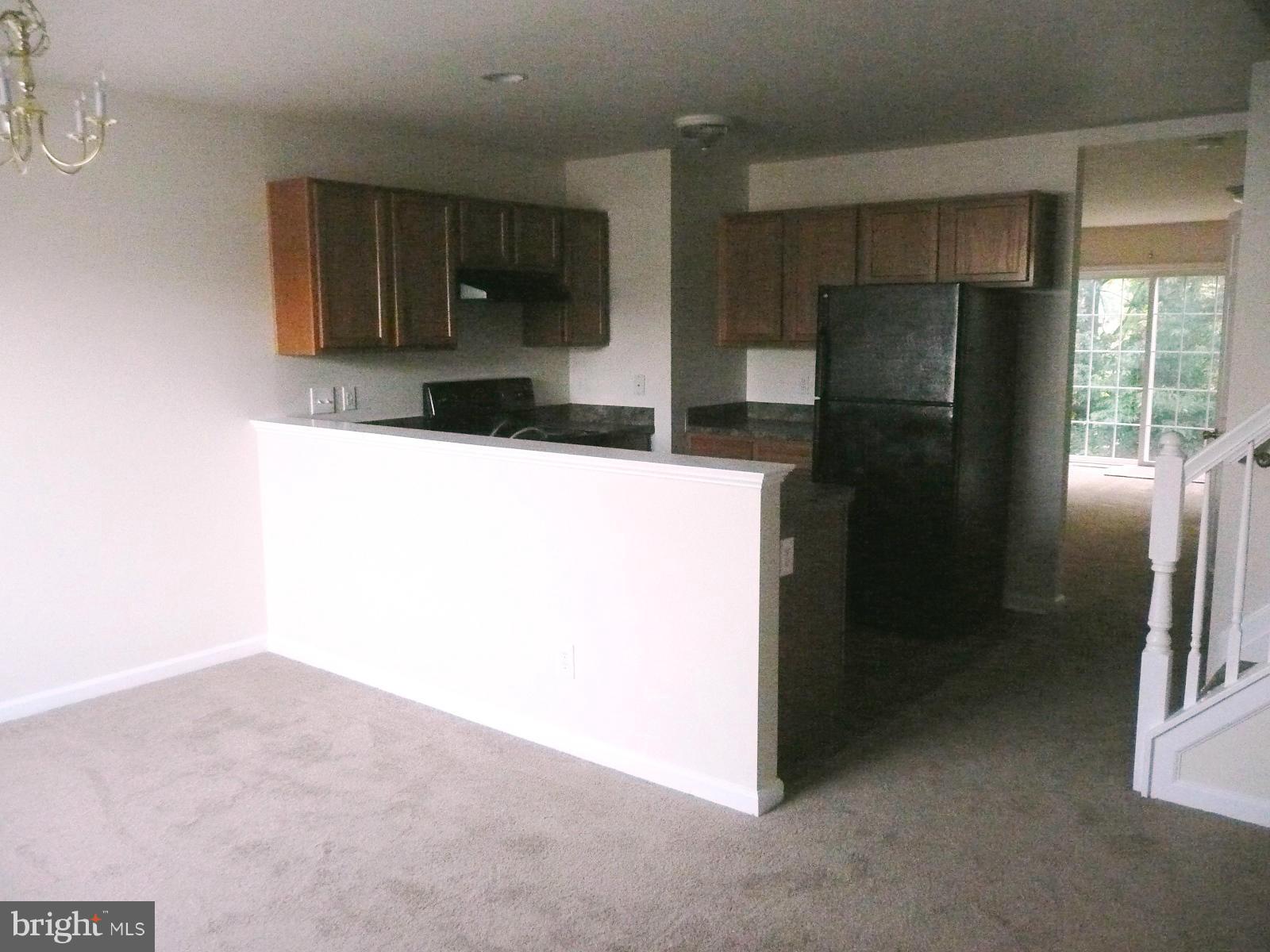 BUNKER HILL TOWNHOMES - Residential Lease