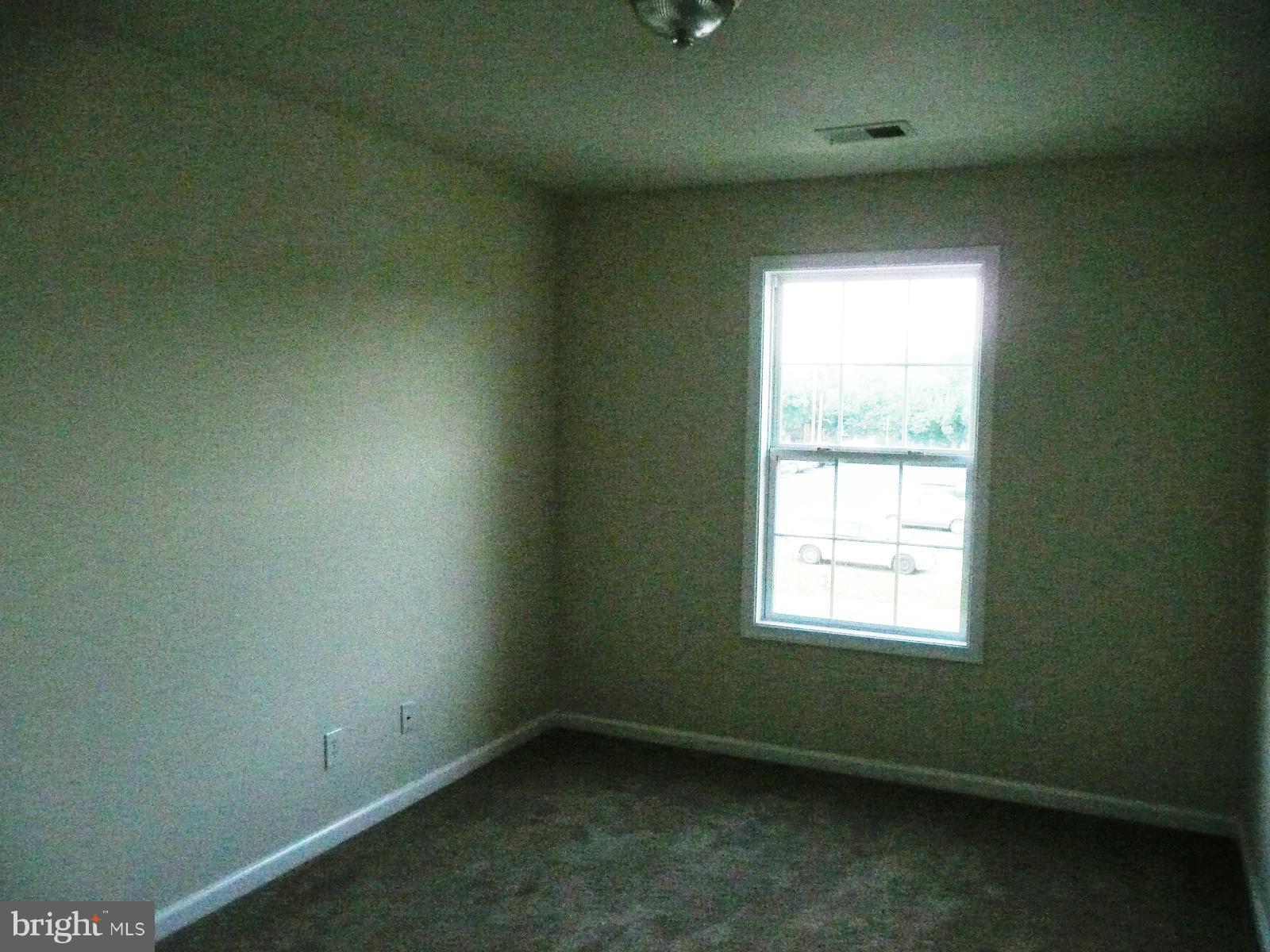 BUNKER HILL TOWNHOMES - Residential Lease