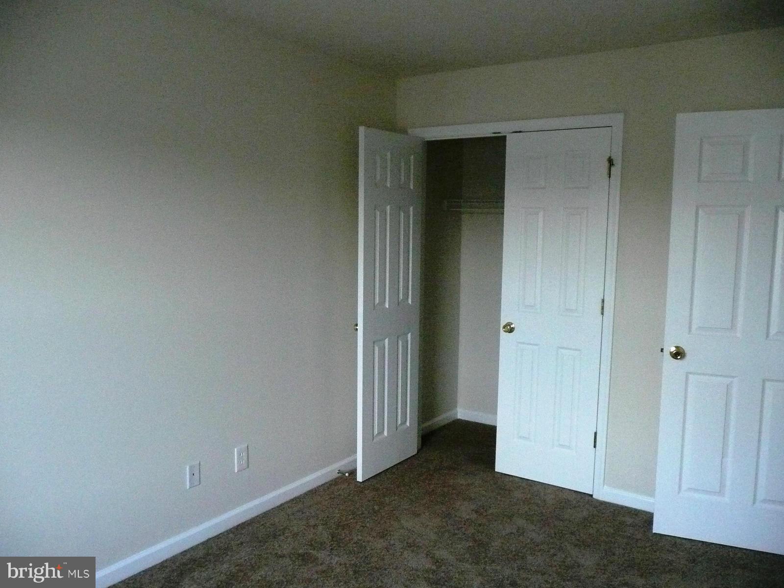 BUNKER HILL TOWNHOMES - Residential Lease