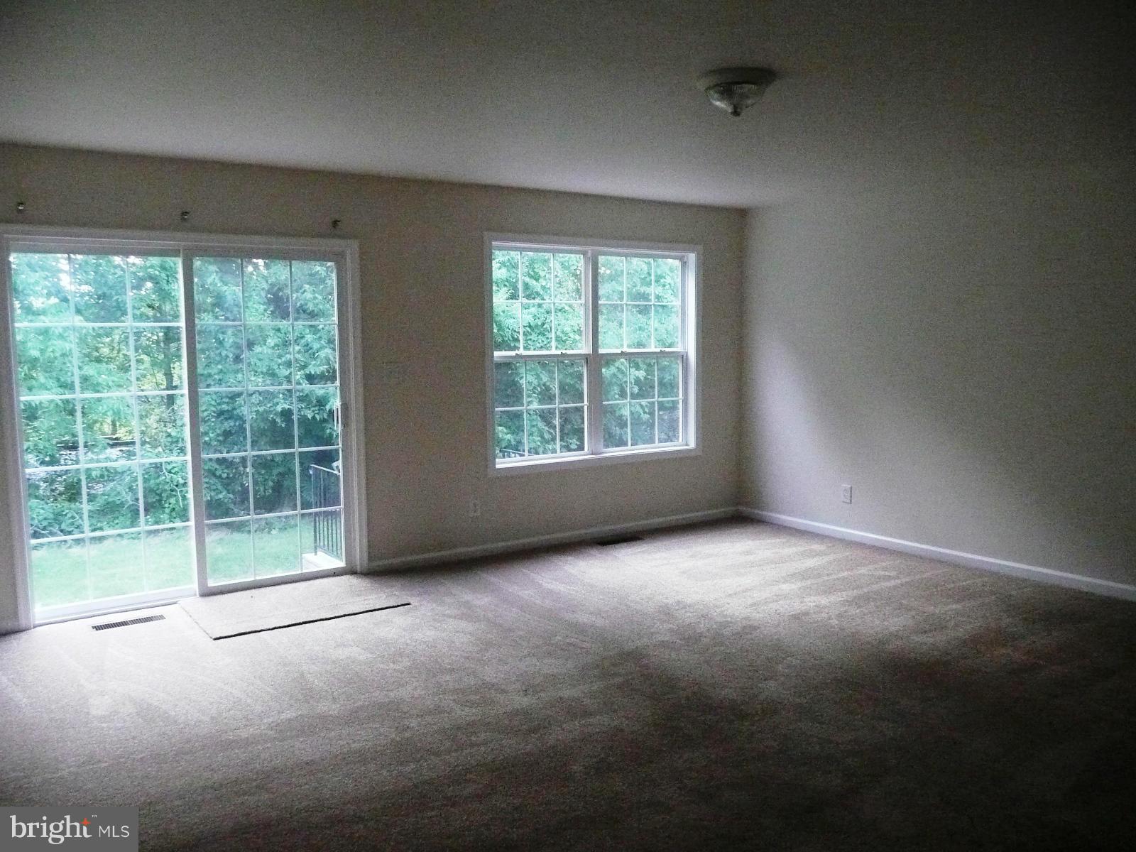 BUNKER HILL TOWNHOMES - Residential Lease