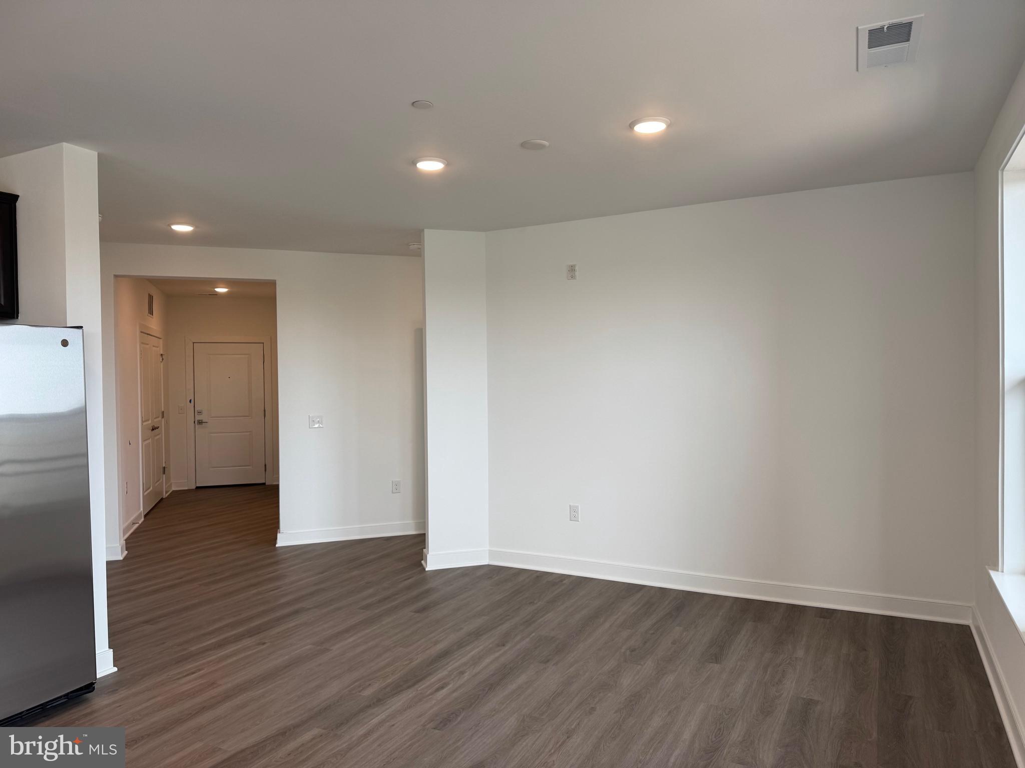 WAXPOOL CROSSING - Residential Lease