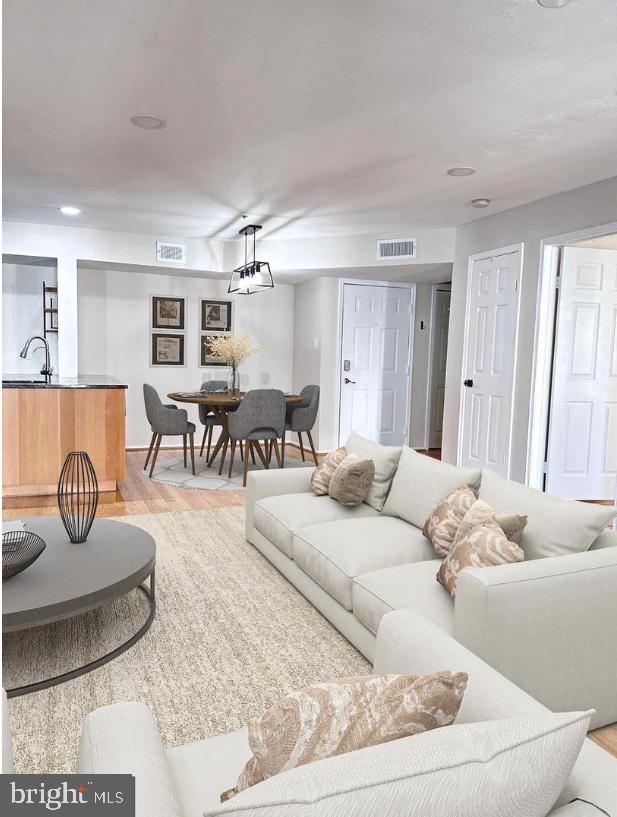 3309 WYNDHAM CIRCLE 2172
