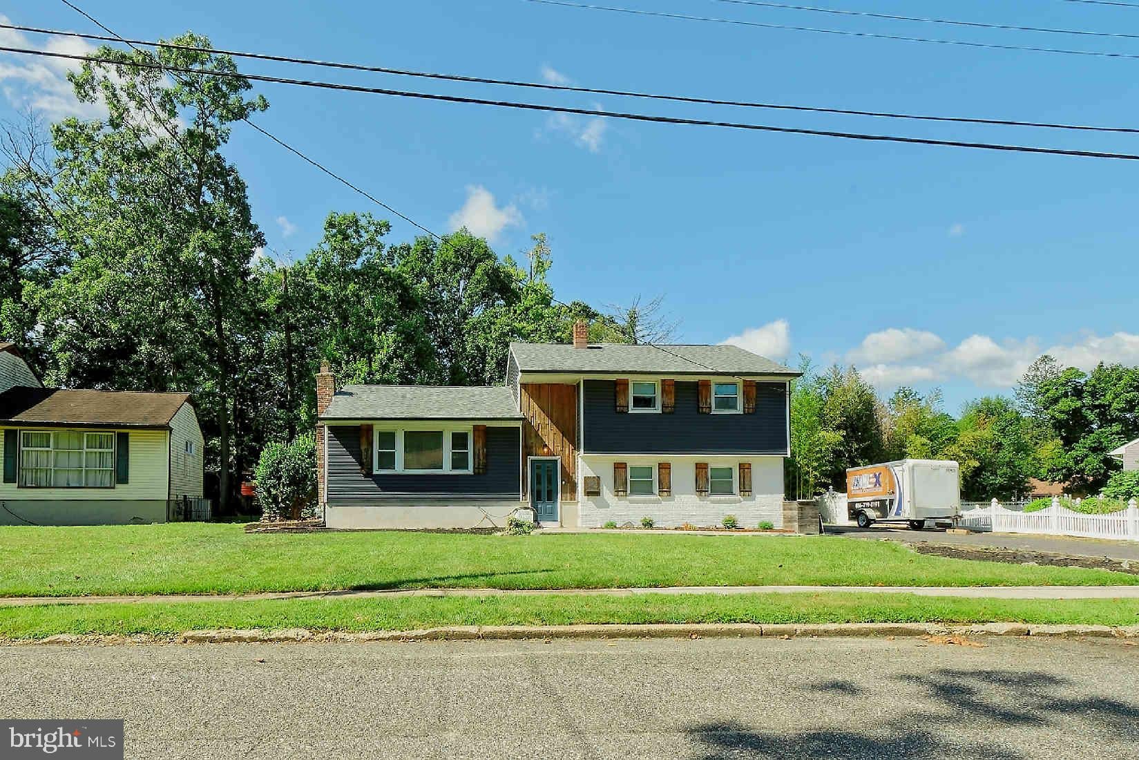 1222 GLEN RIDGE DRIVE