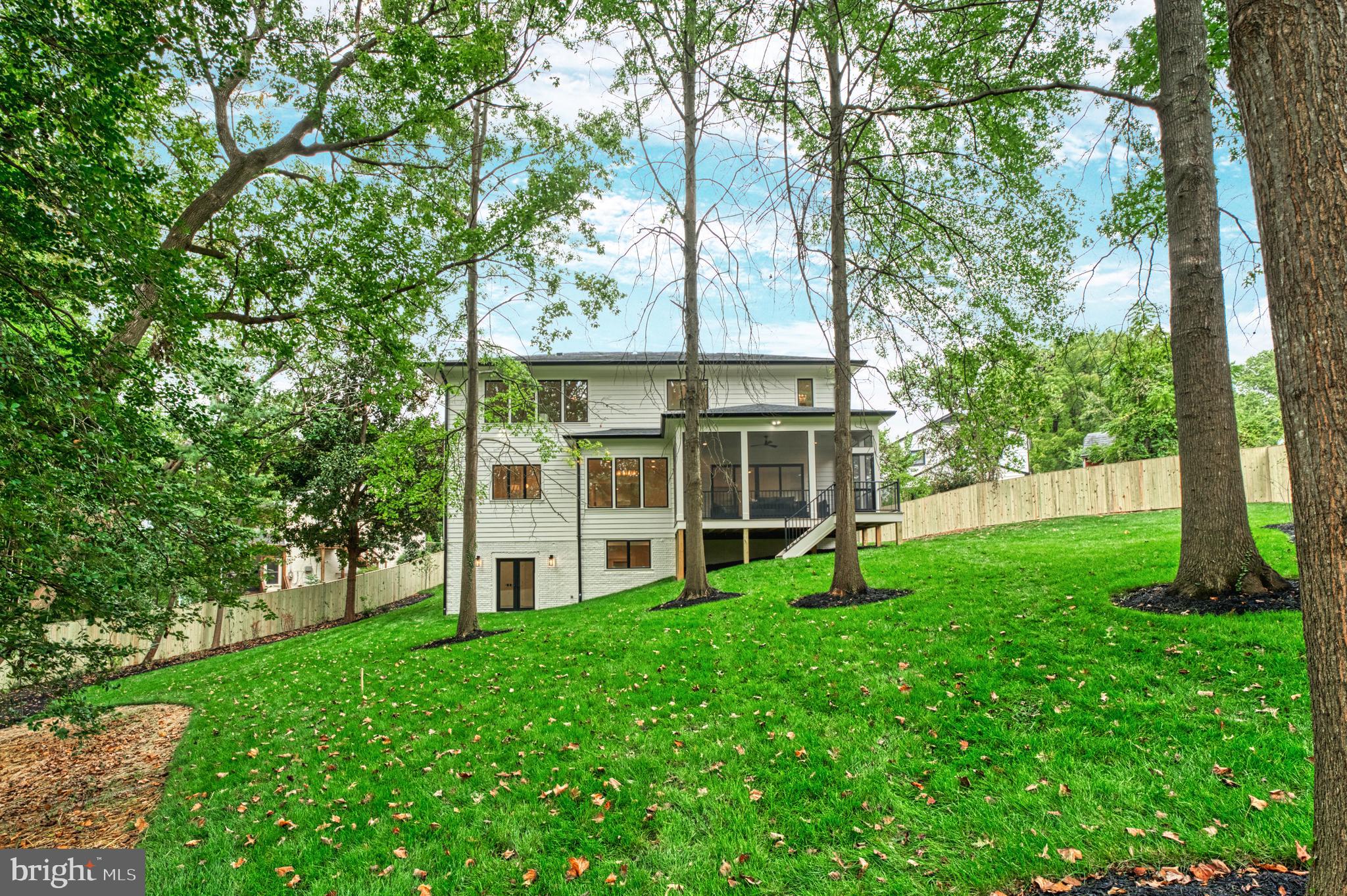 POWHATAN HILLS - Residential