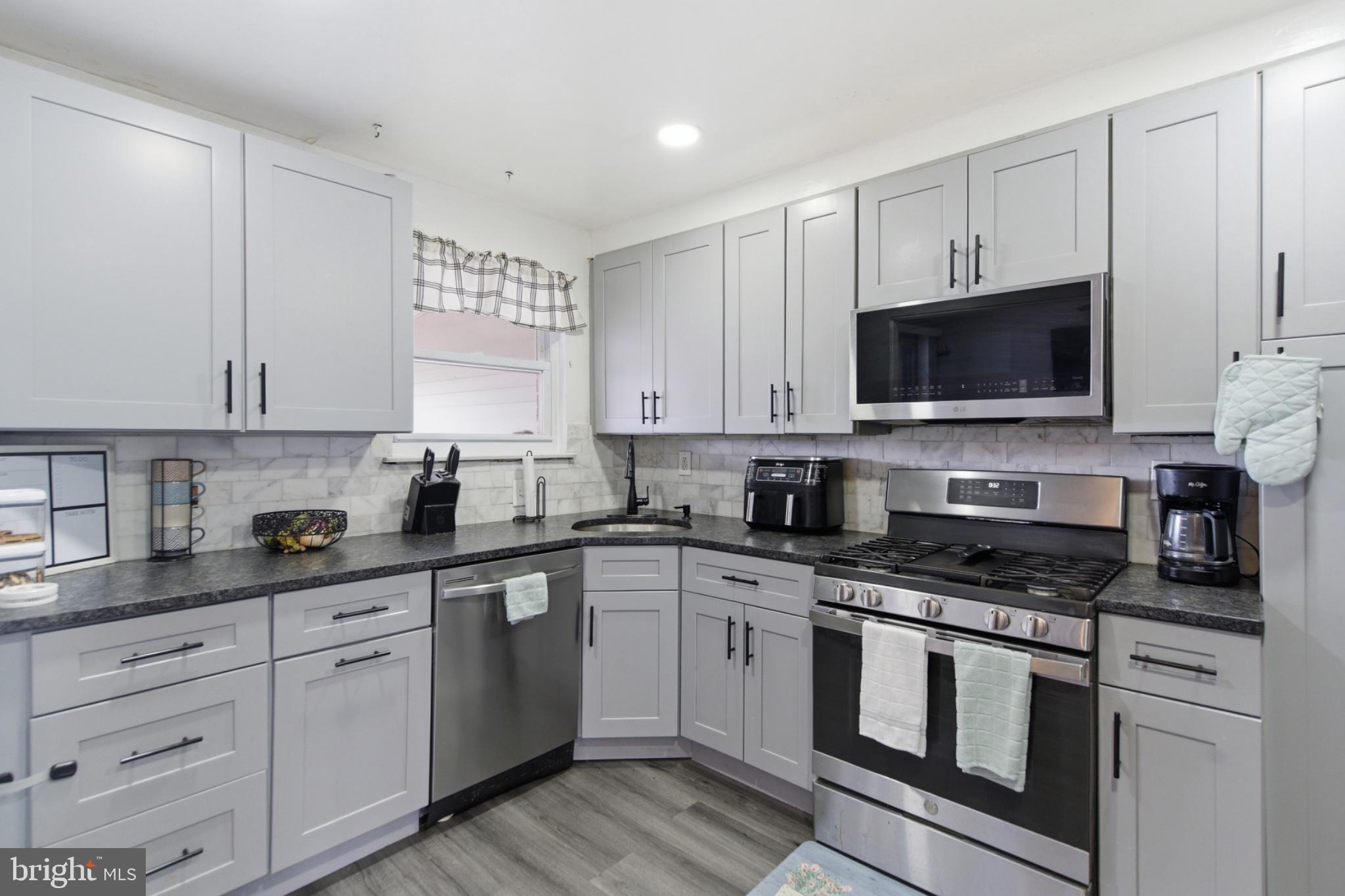 PARKWOOD - Residential