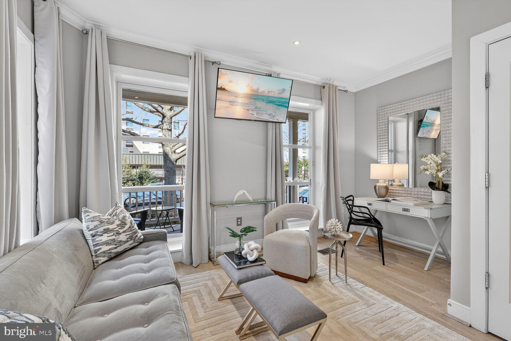 2142 O STREET NW 100