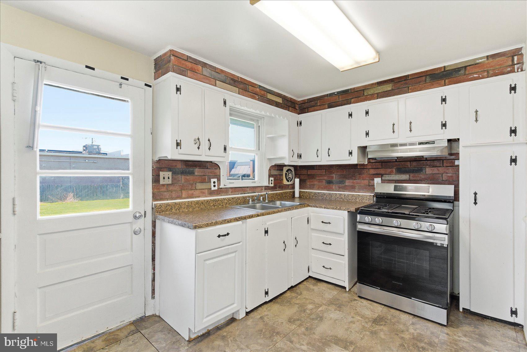 TIMONIUM HEIGHTS - Residential