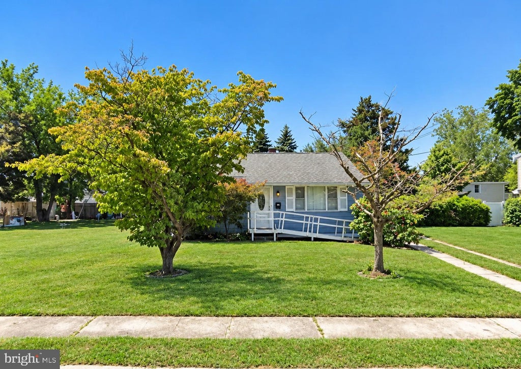 Photo of 436 7th Avenue, LINDENWOLD, NJ 08021 (MLS # NJCD2127738)
