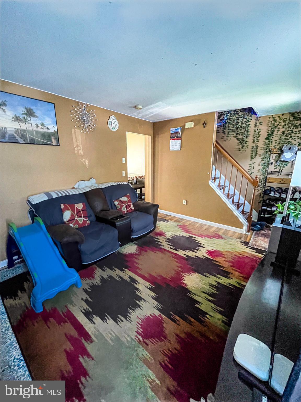 250 HEATHERWOOD DRIVE