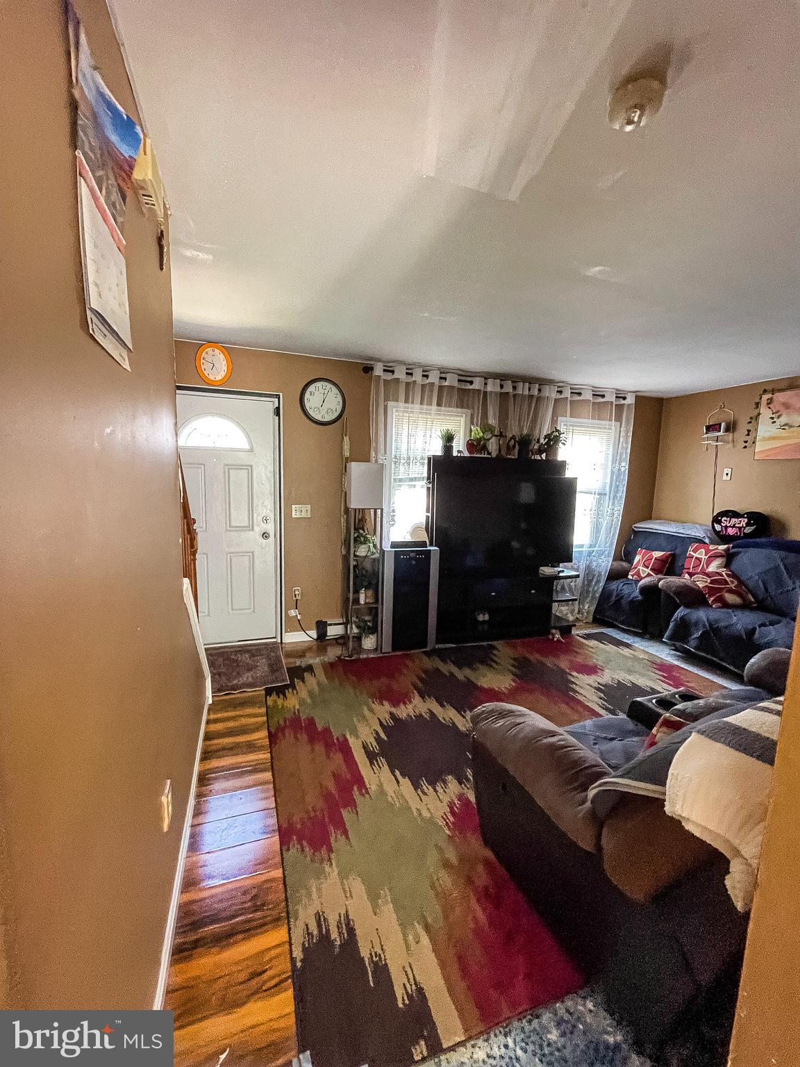 250 HEATHERWOOD DRIVE