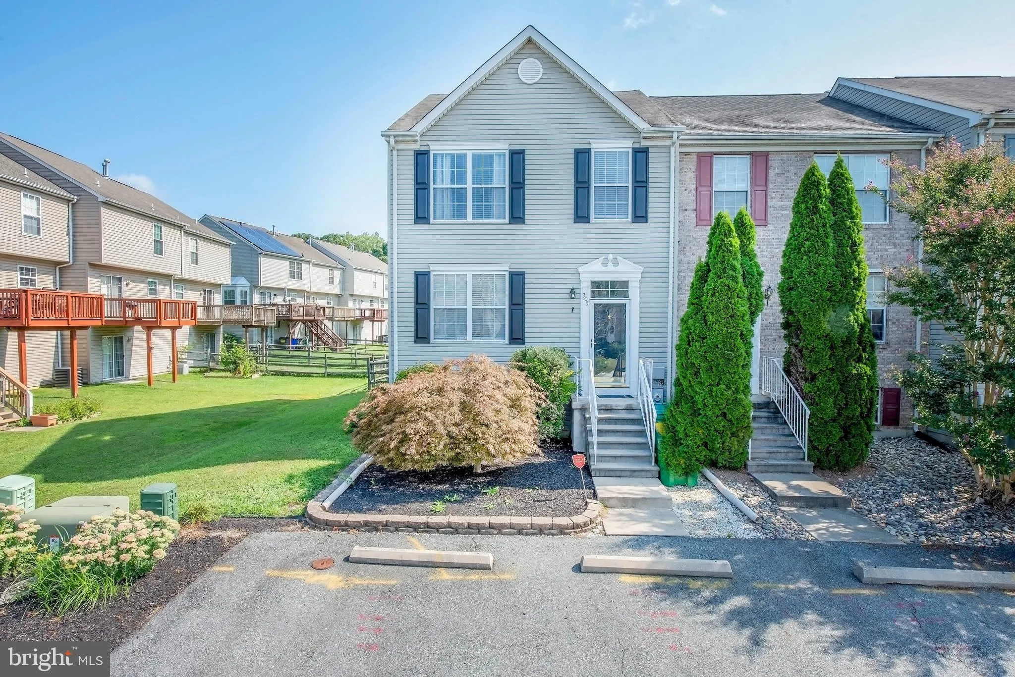 305 N Barrington Court, Newark, DE 19702