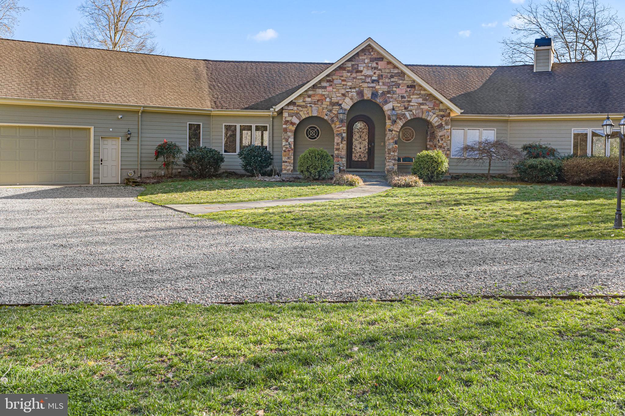 MEADOW FARMS - Residential