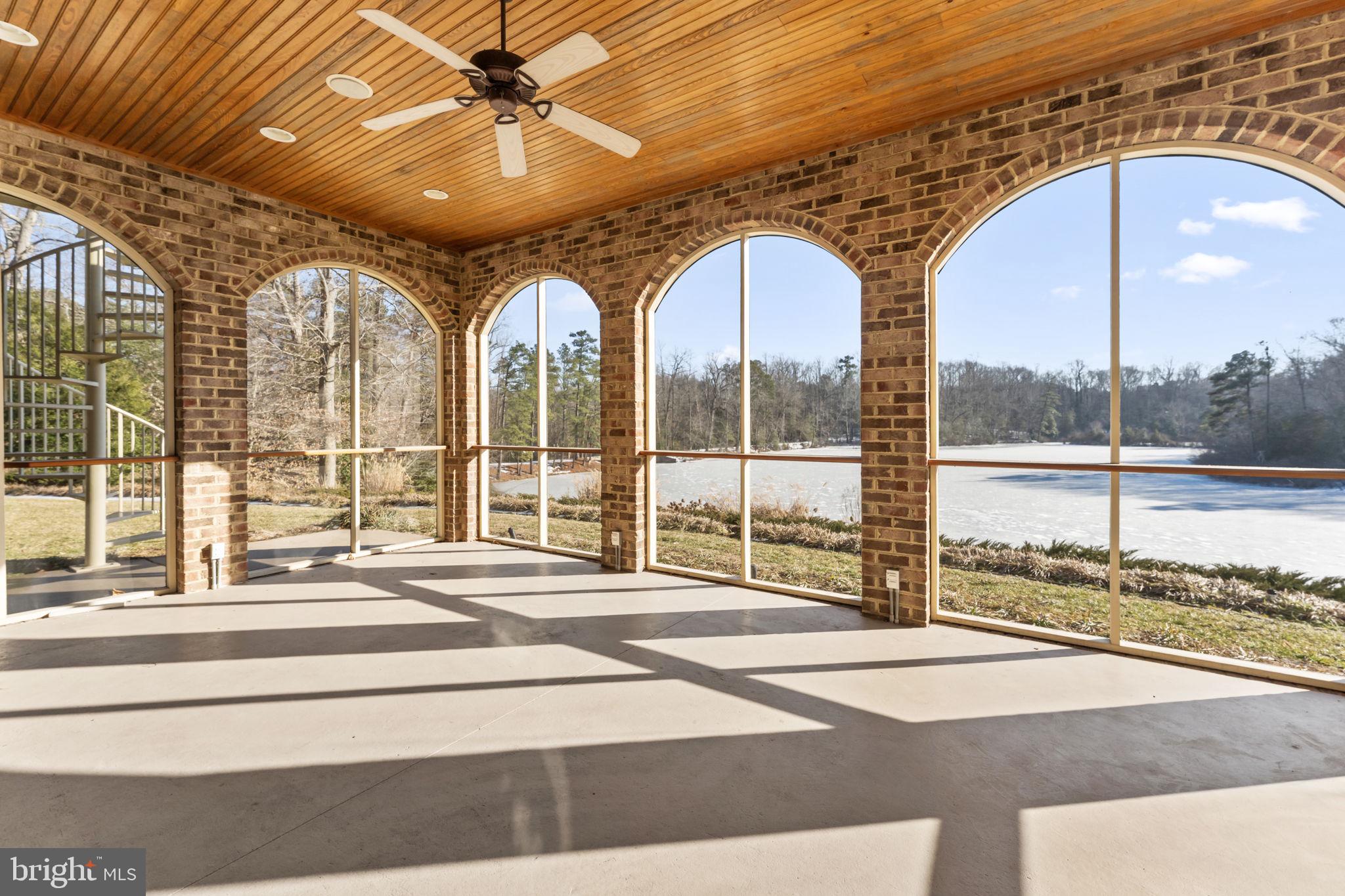 MEADOW FARMS - Residential