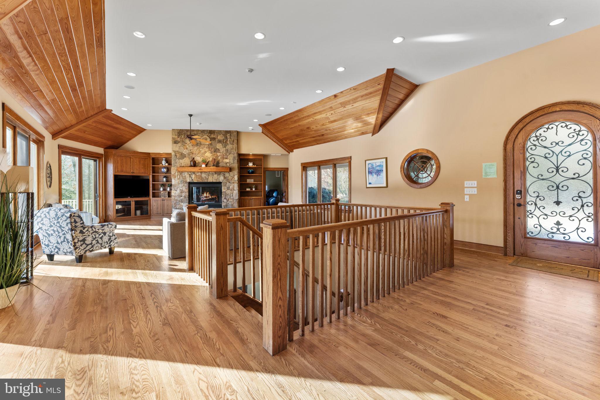 MEADOW FARMS - Residential