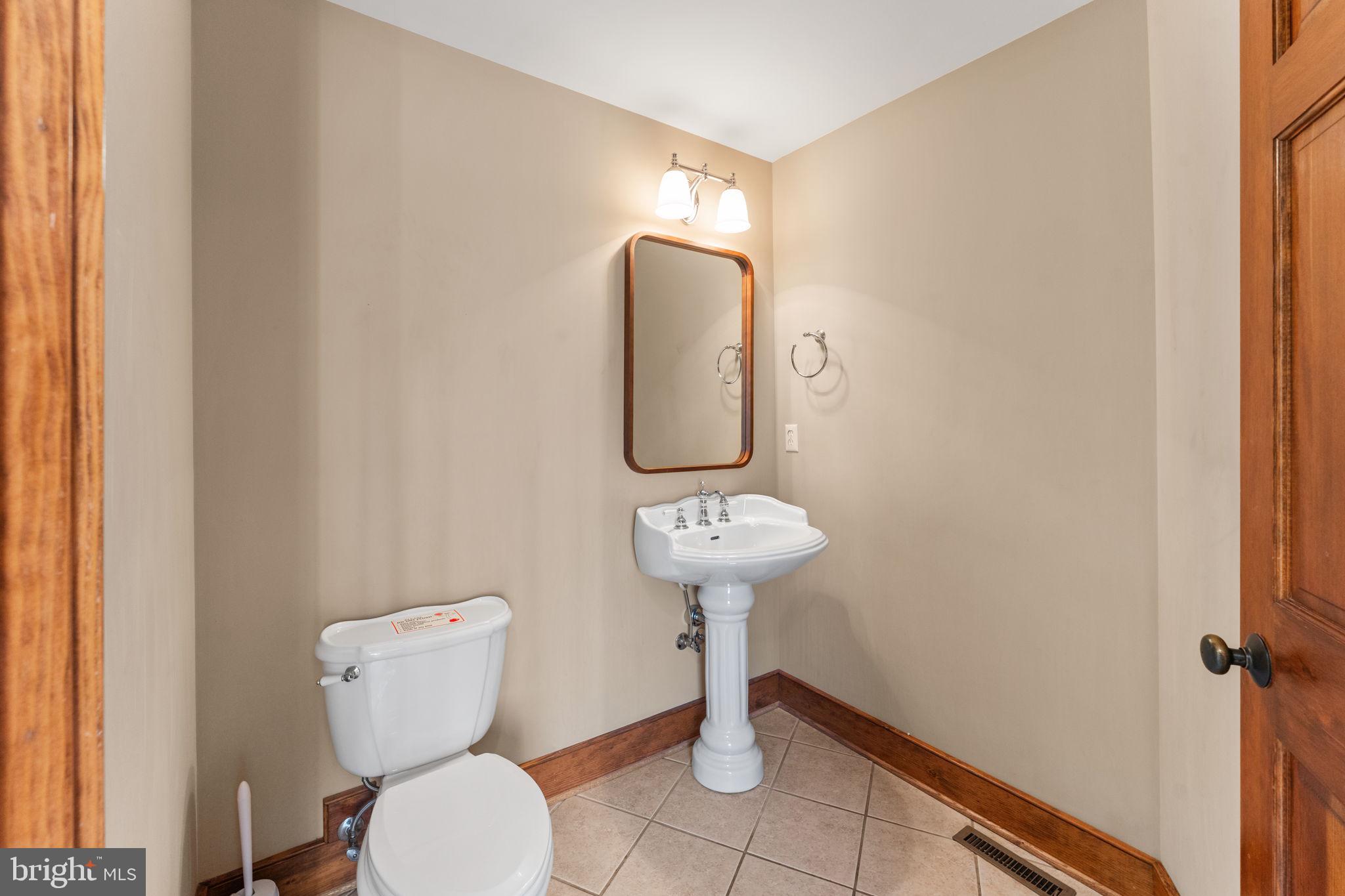 MEADOW FARMS - Residential