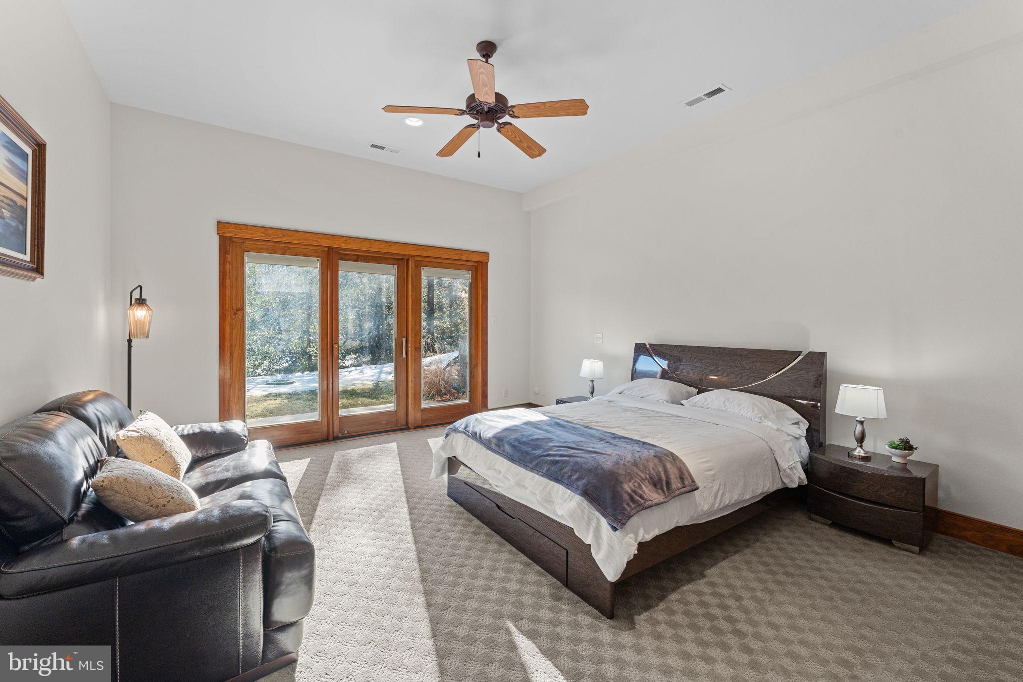 MEADOW FARMS - Residential