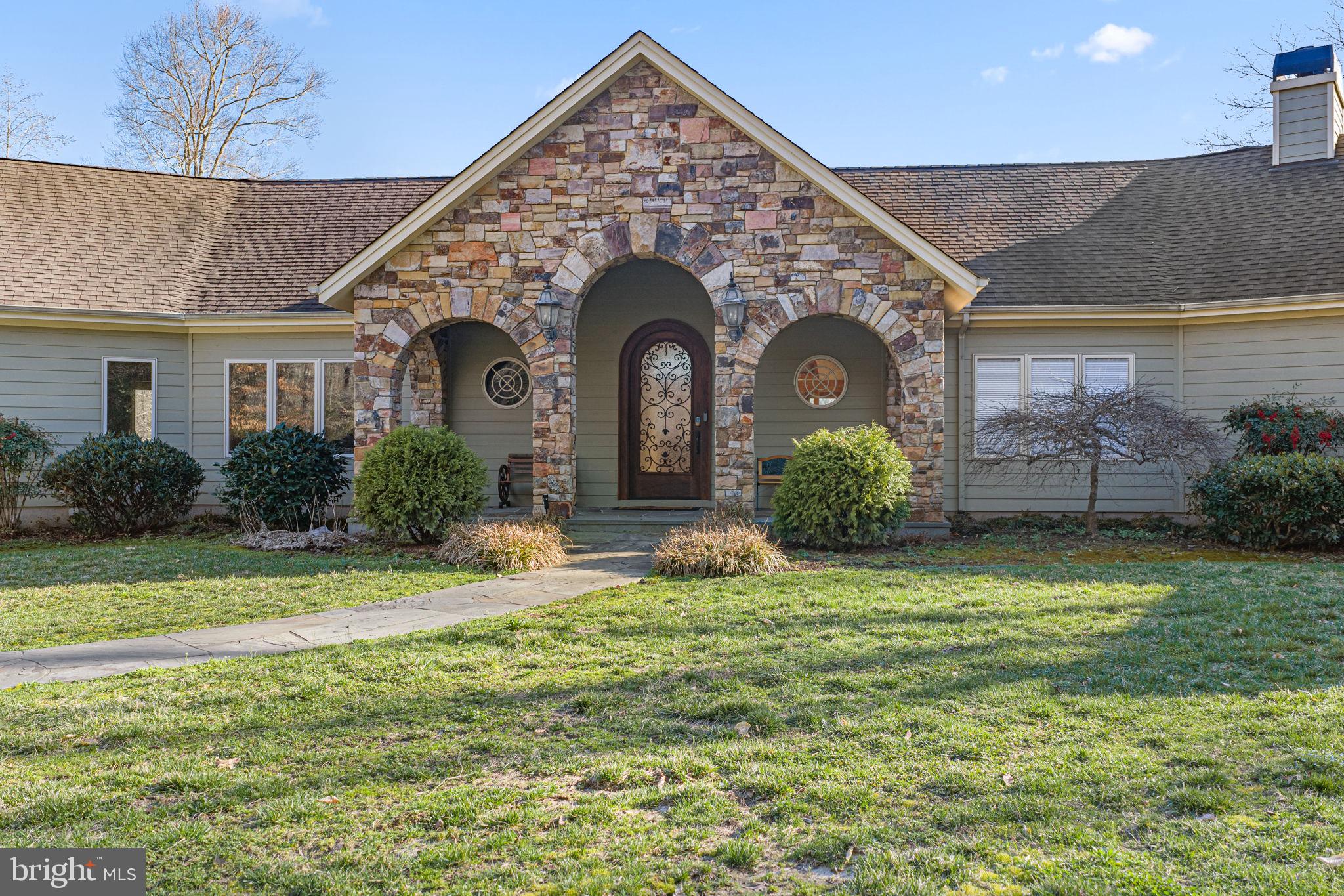 MEADOW FARMS - Residential