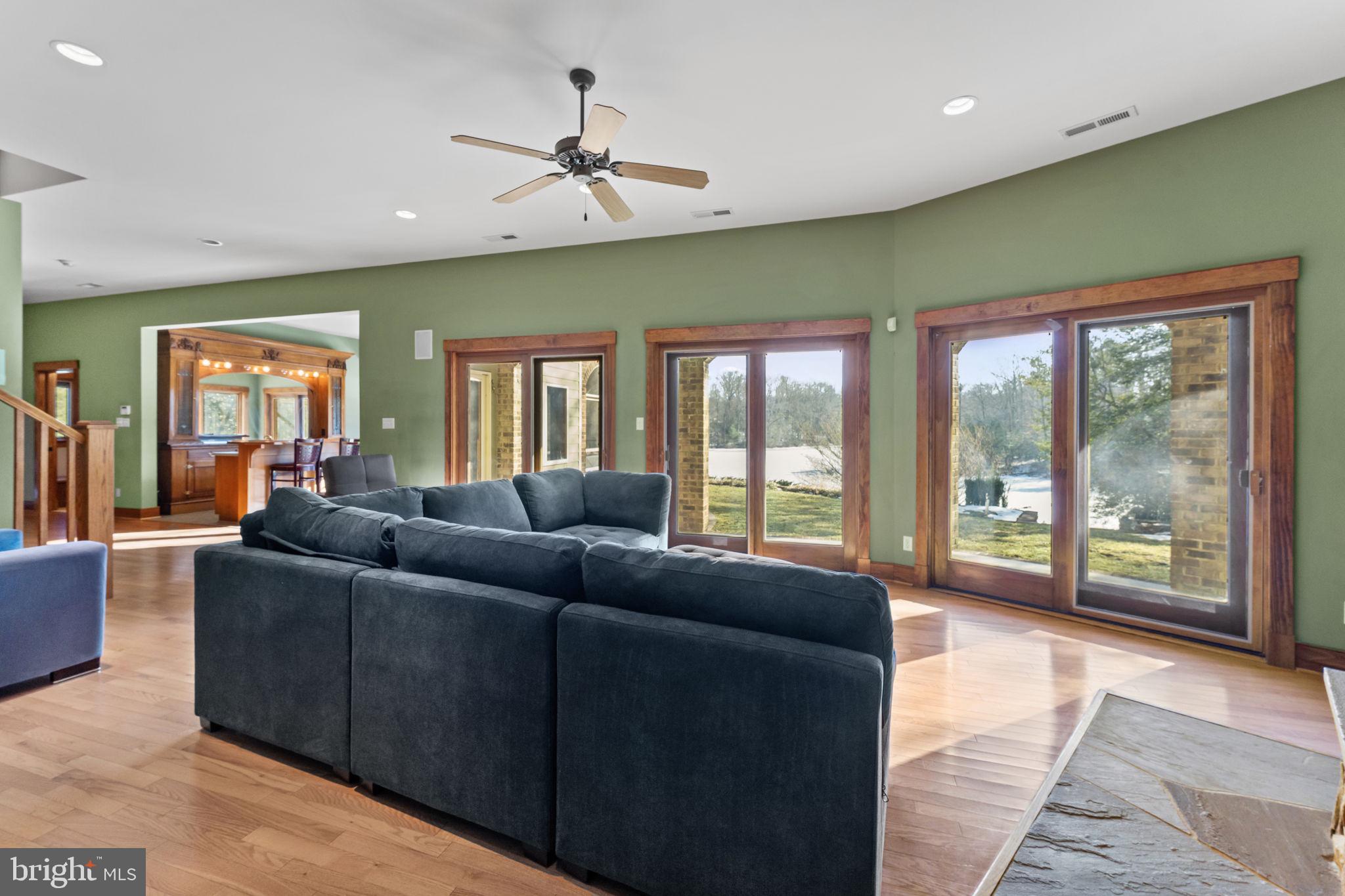 MEADOW FARMS - Residential