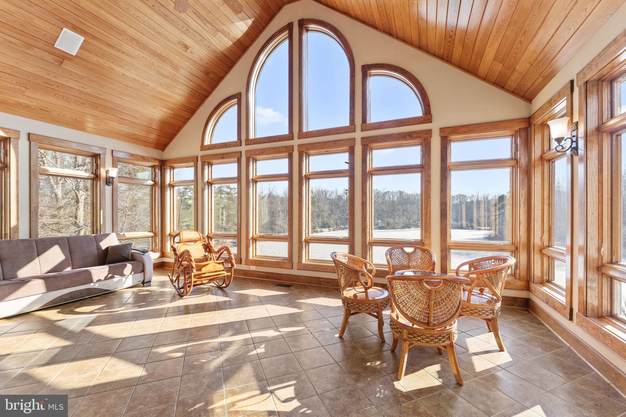 MEADOW FARMS - Residential