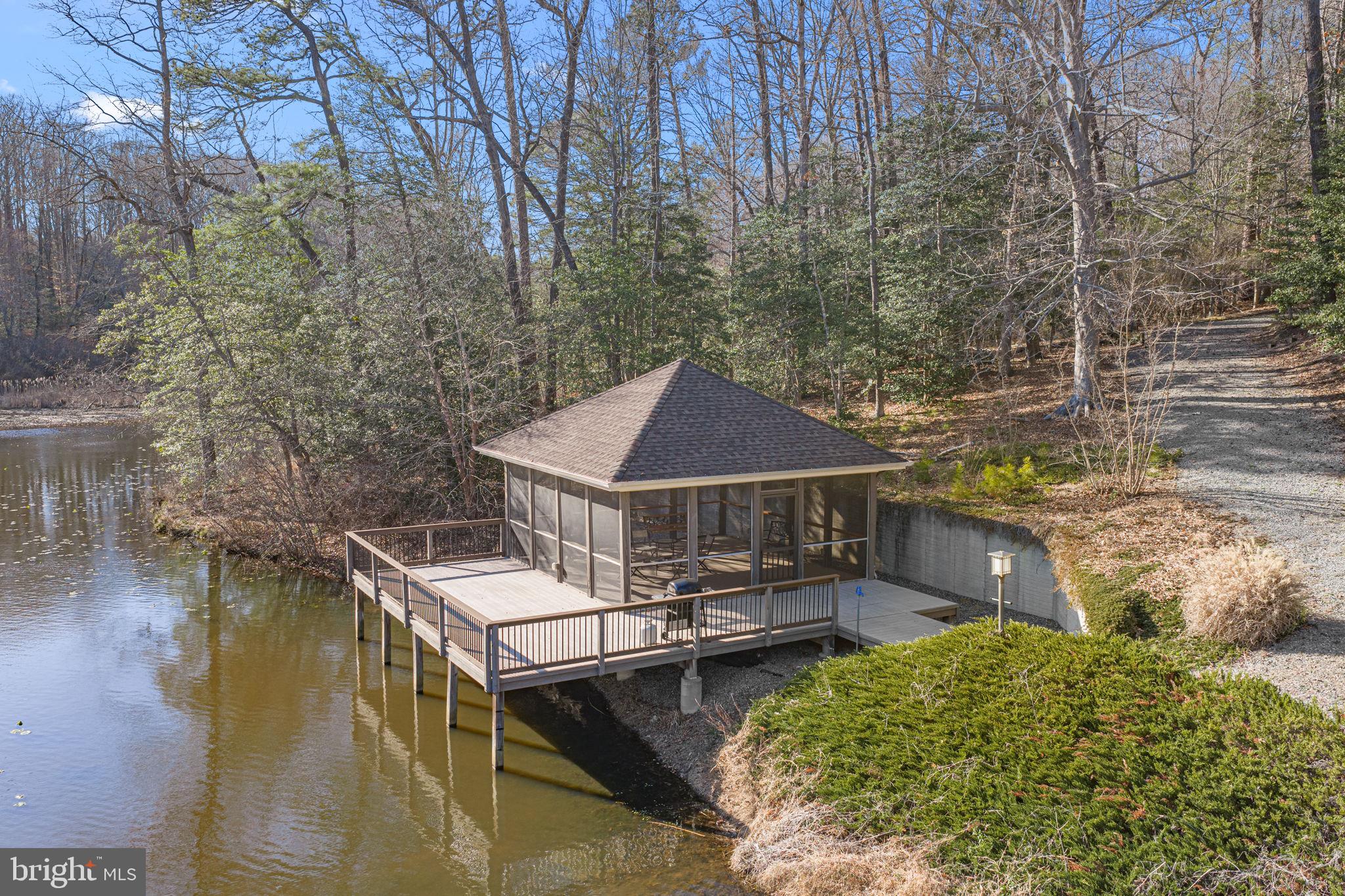 MEADOW FARMS - Residential