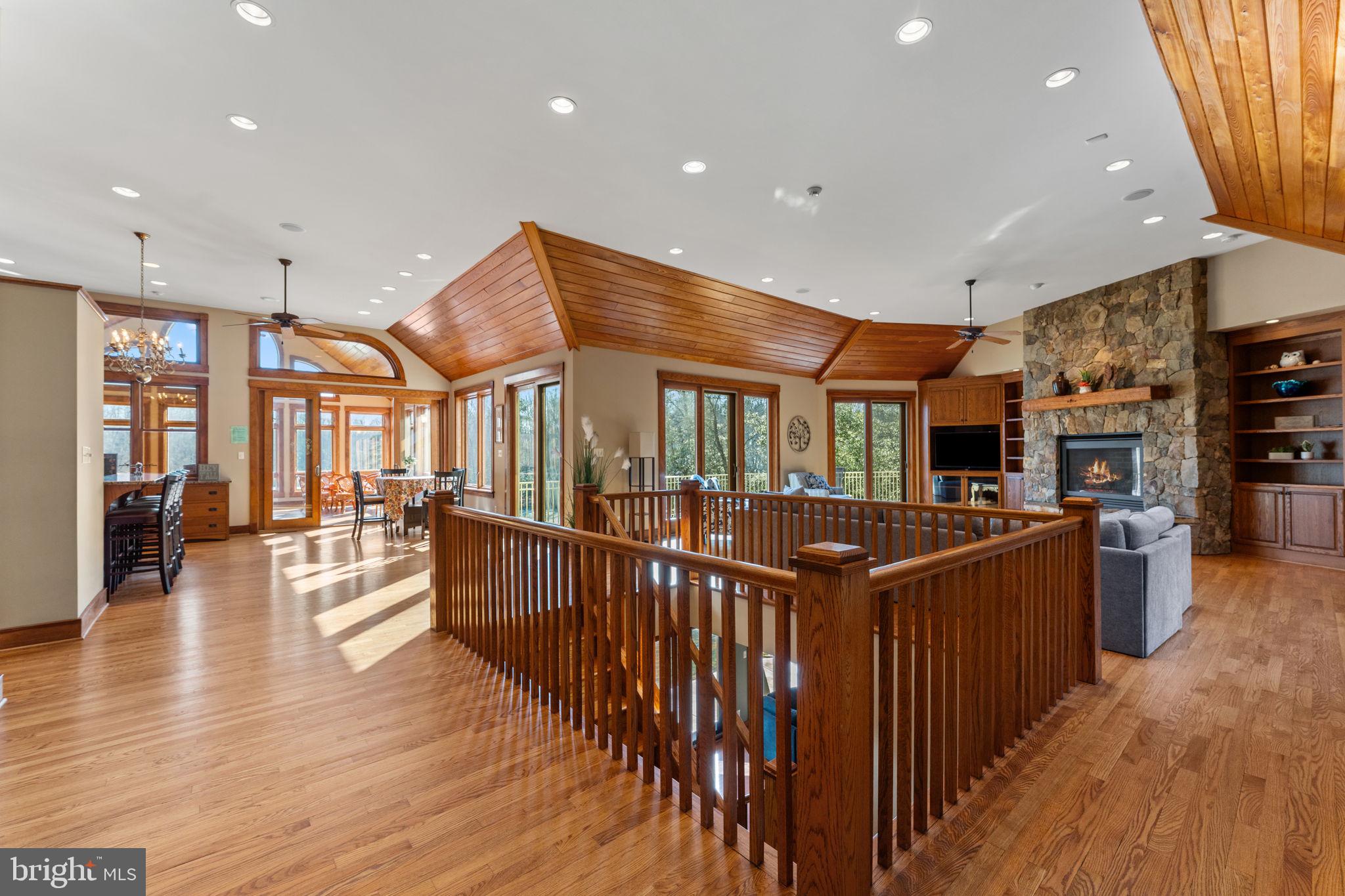 MEADOW FARMS - Residential