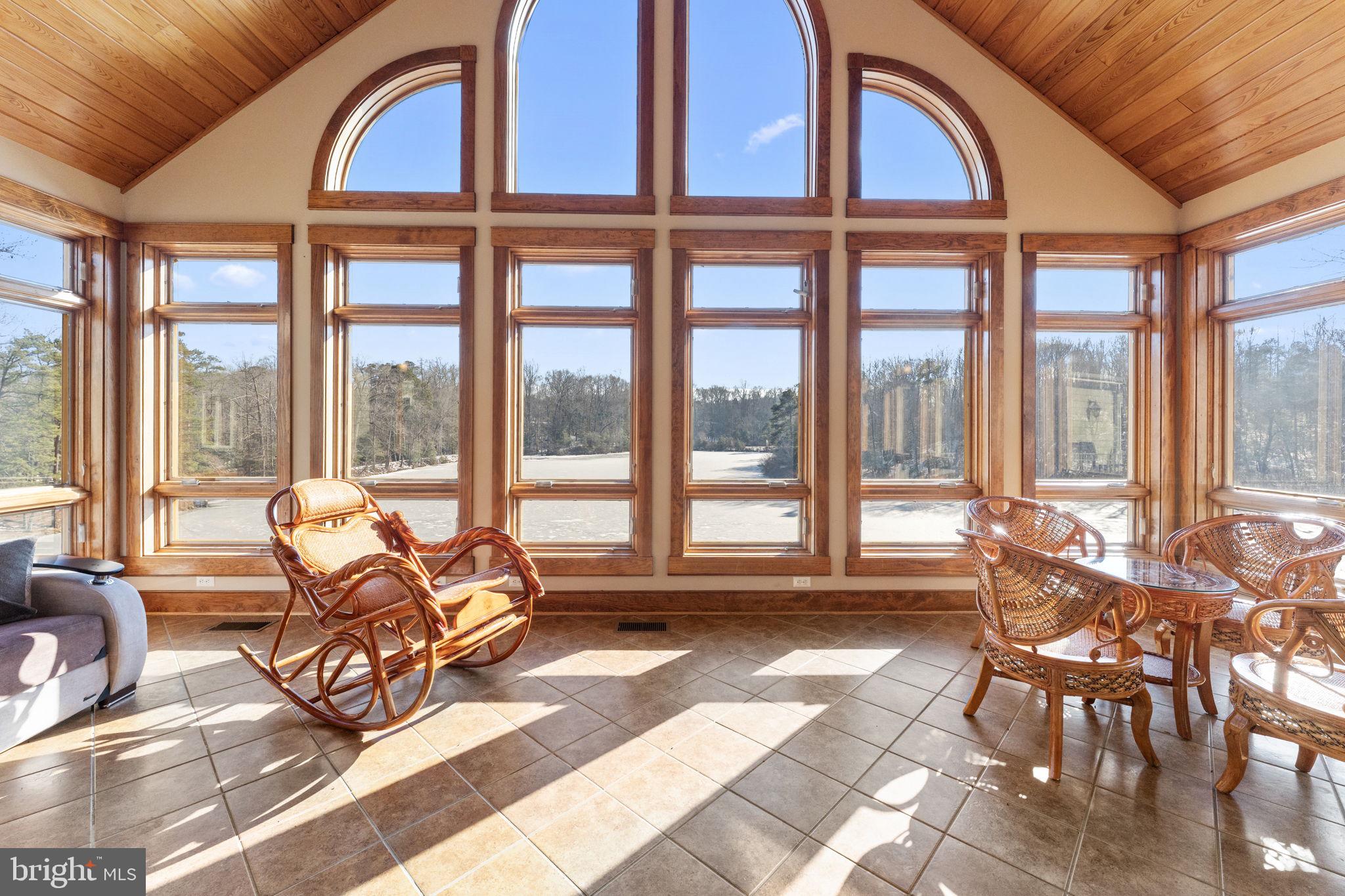 MEADOW FARMS - Residential