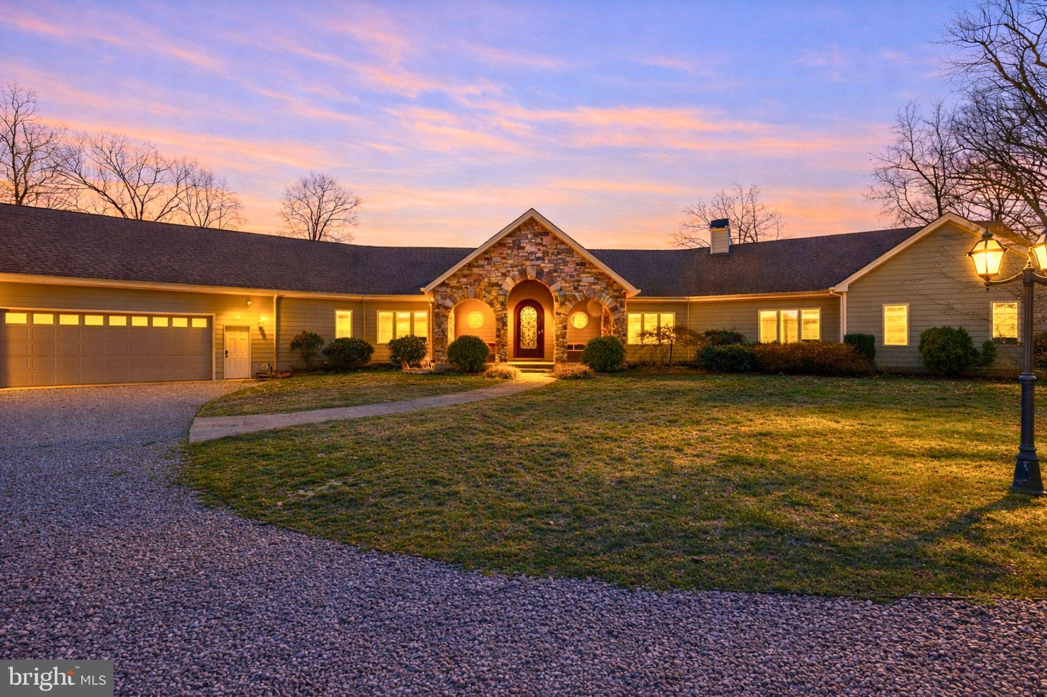 MEADOW FARMS - Residential