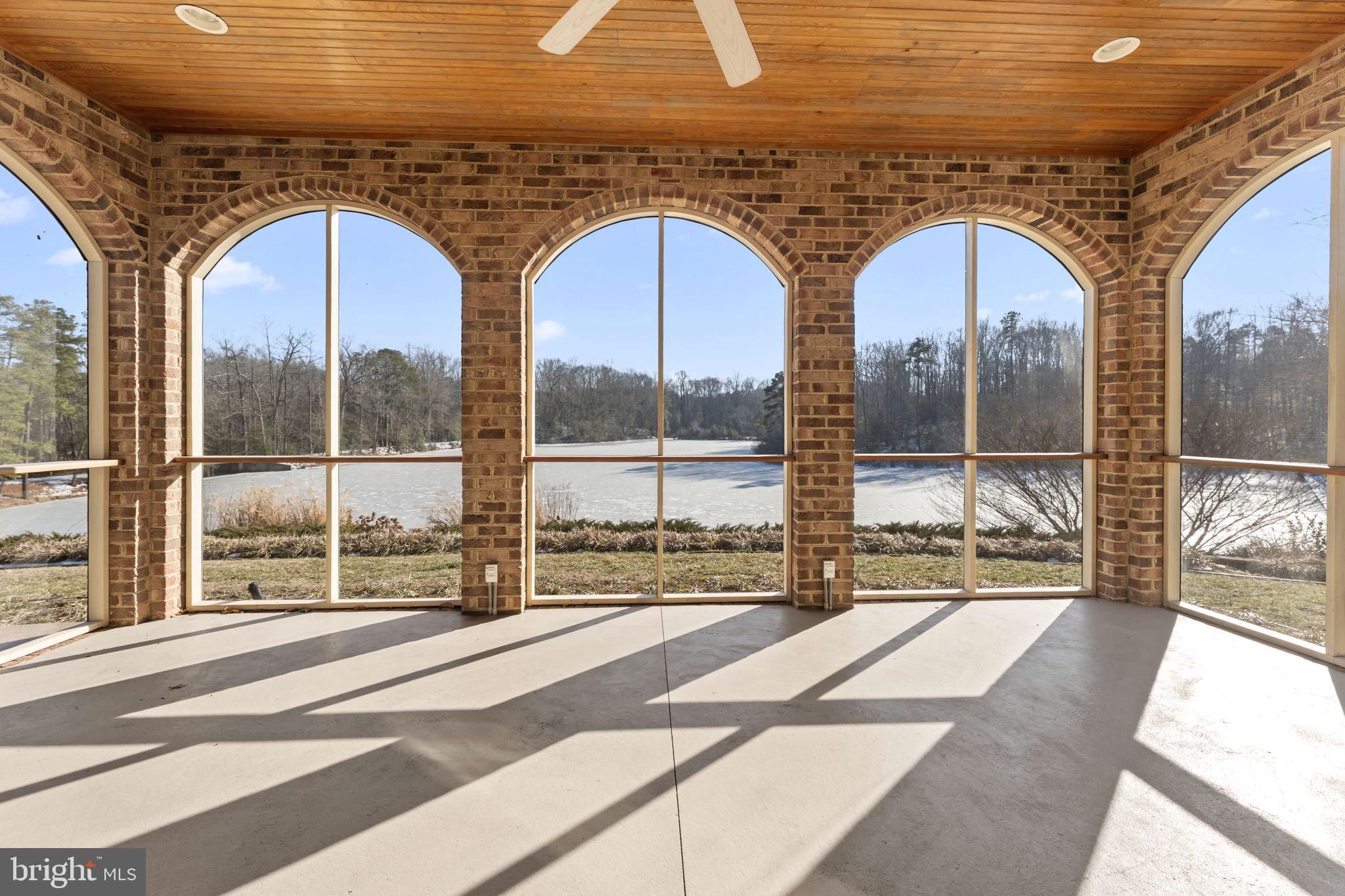 MEADOW FARMS - Residential