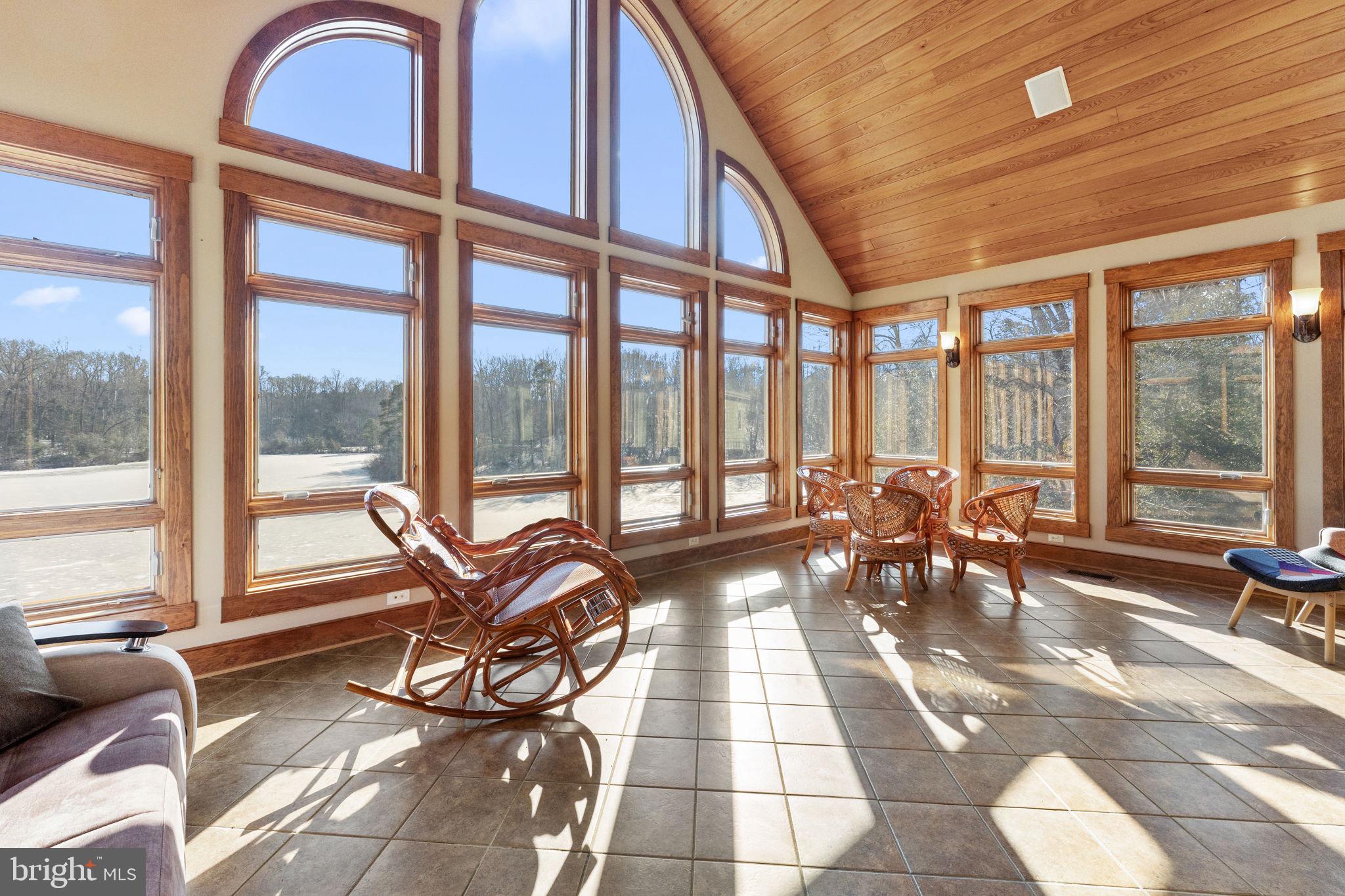 MEADOW FARMS - Residential