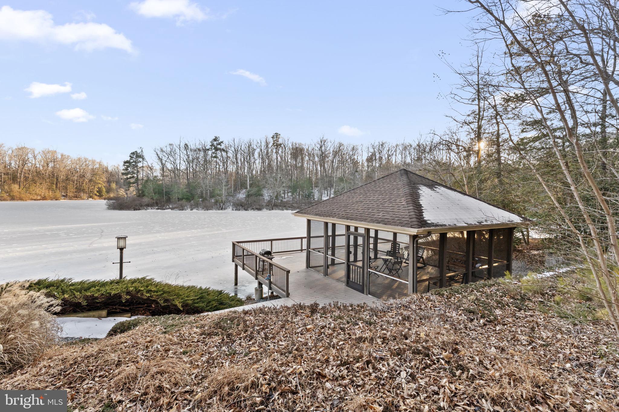 MEADOW FARMS - Residential