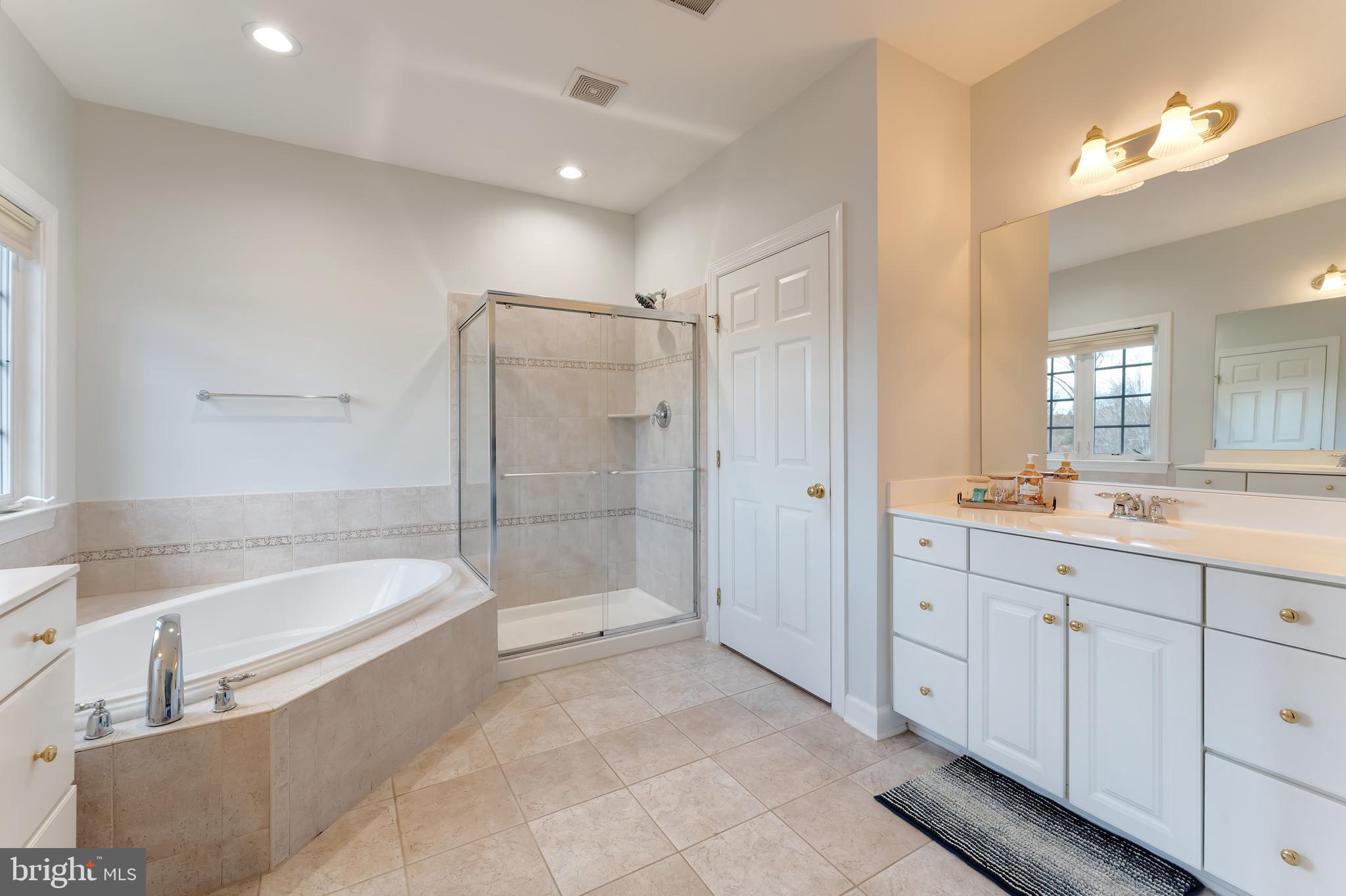 CEDAR HUNT - Residential