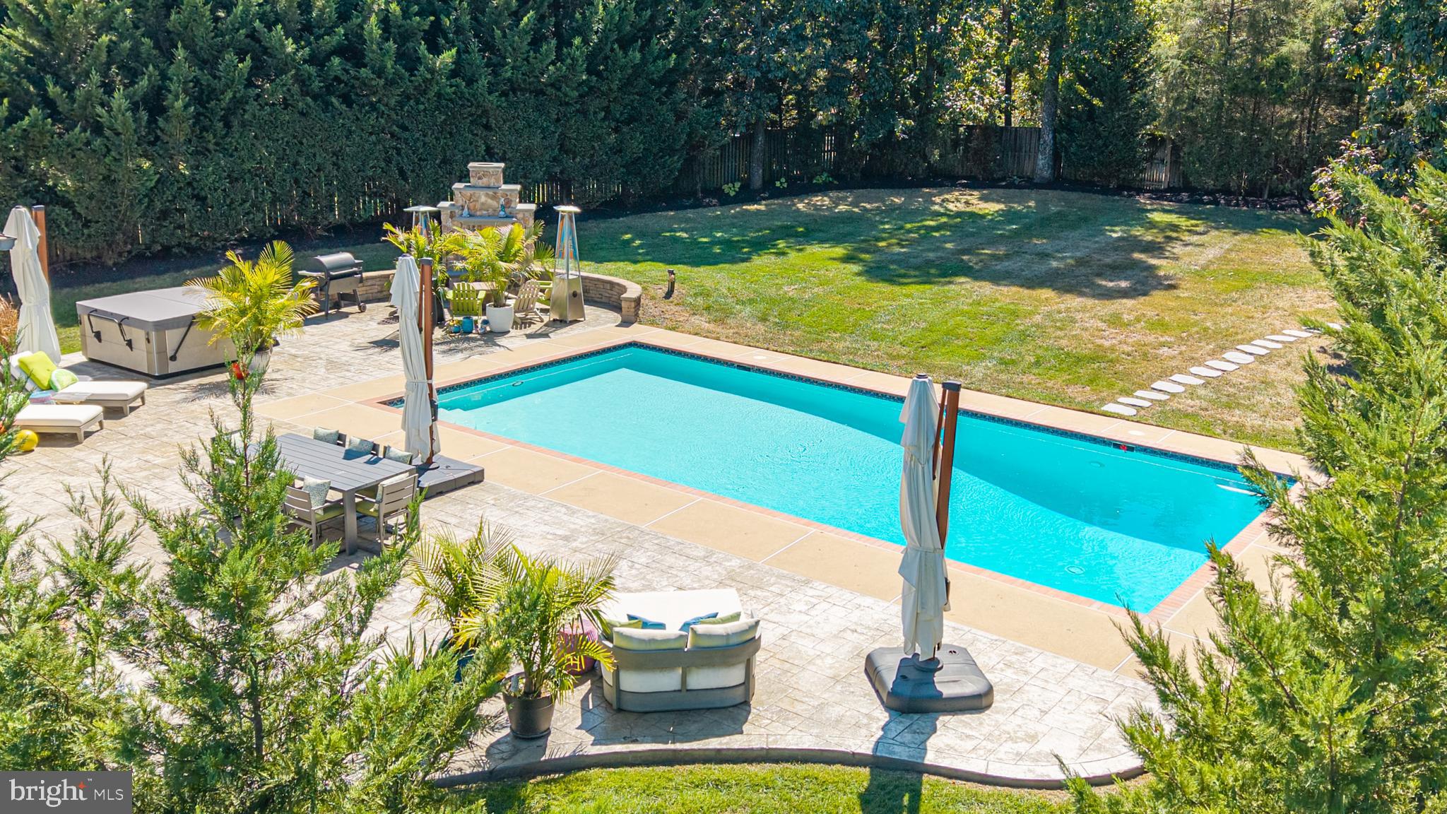 CEDAR HUNT - Residential