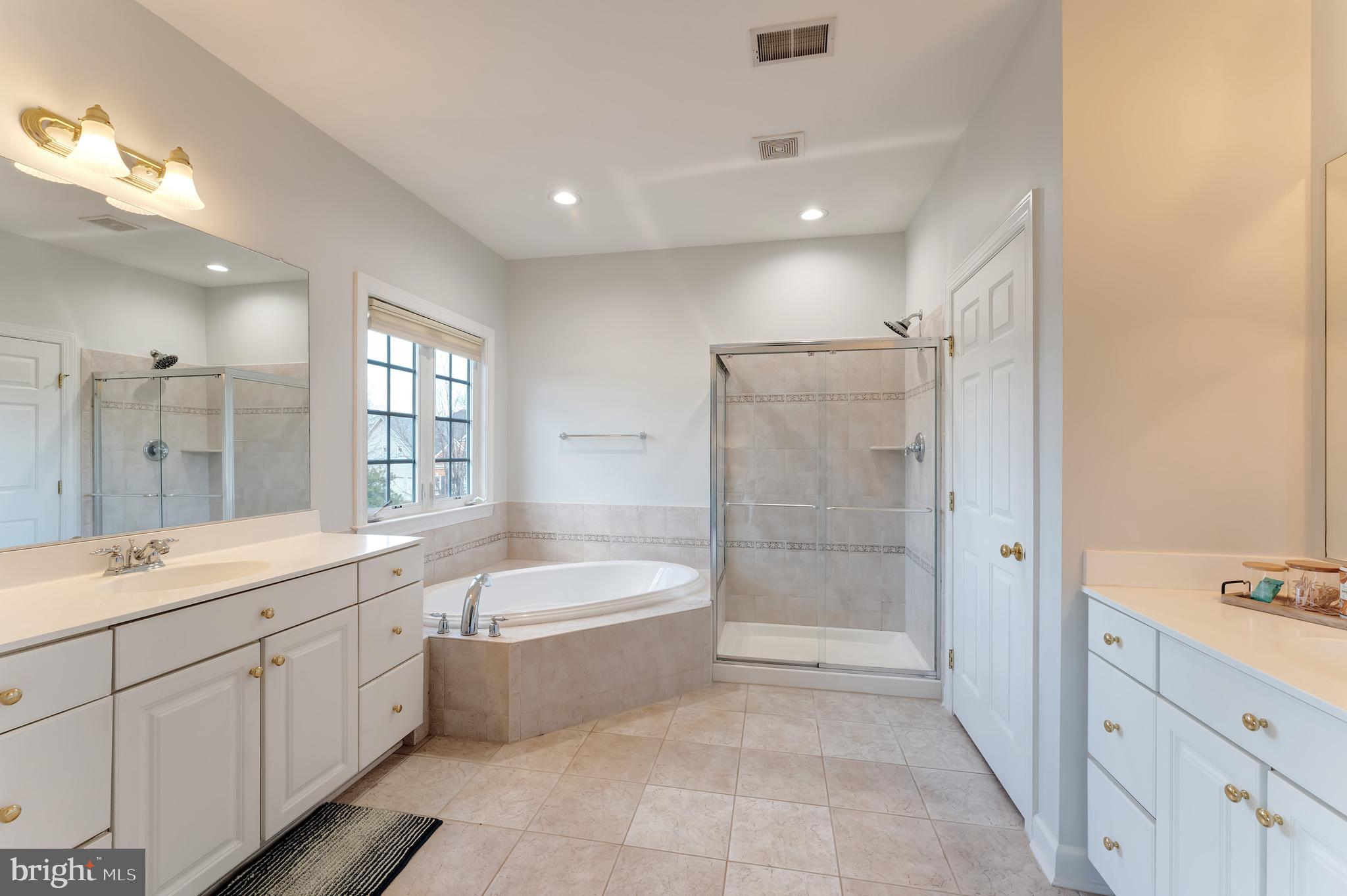 CEDAR HUNT - Residential