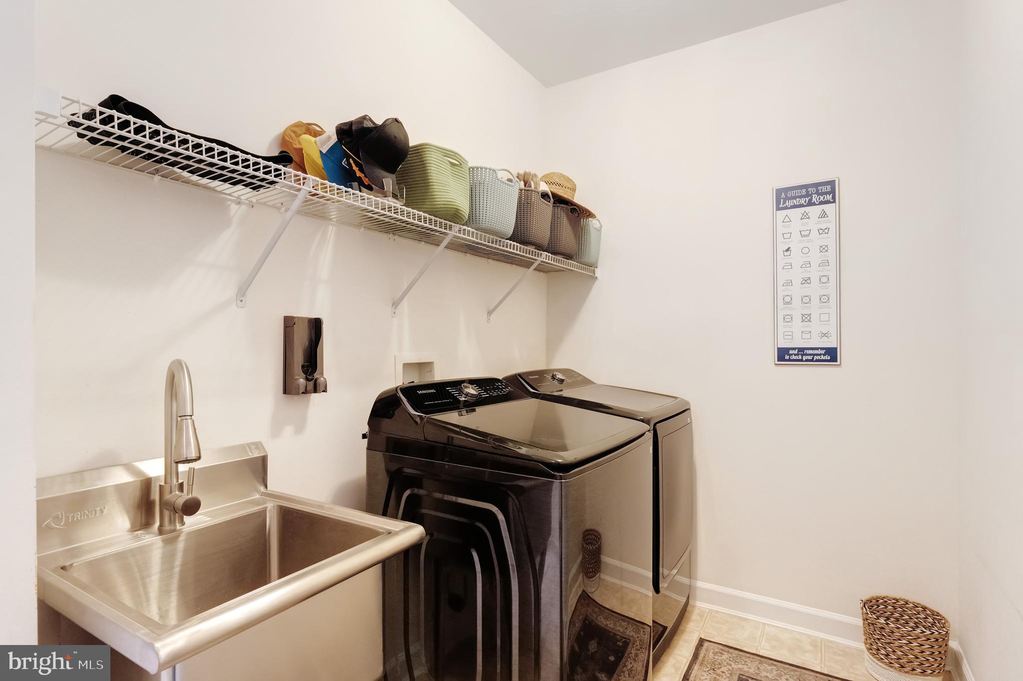 CEDAR HUNT - Residential