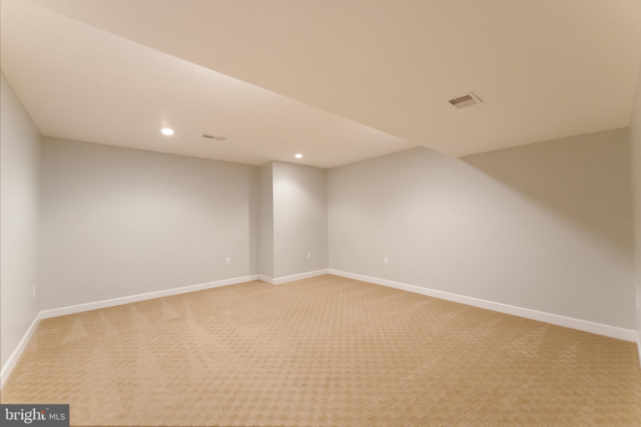 CEDAR HUNT - Residential