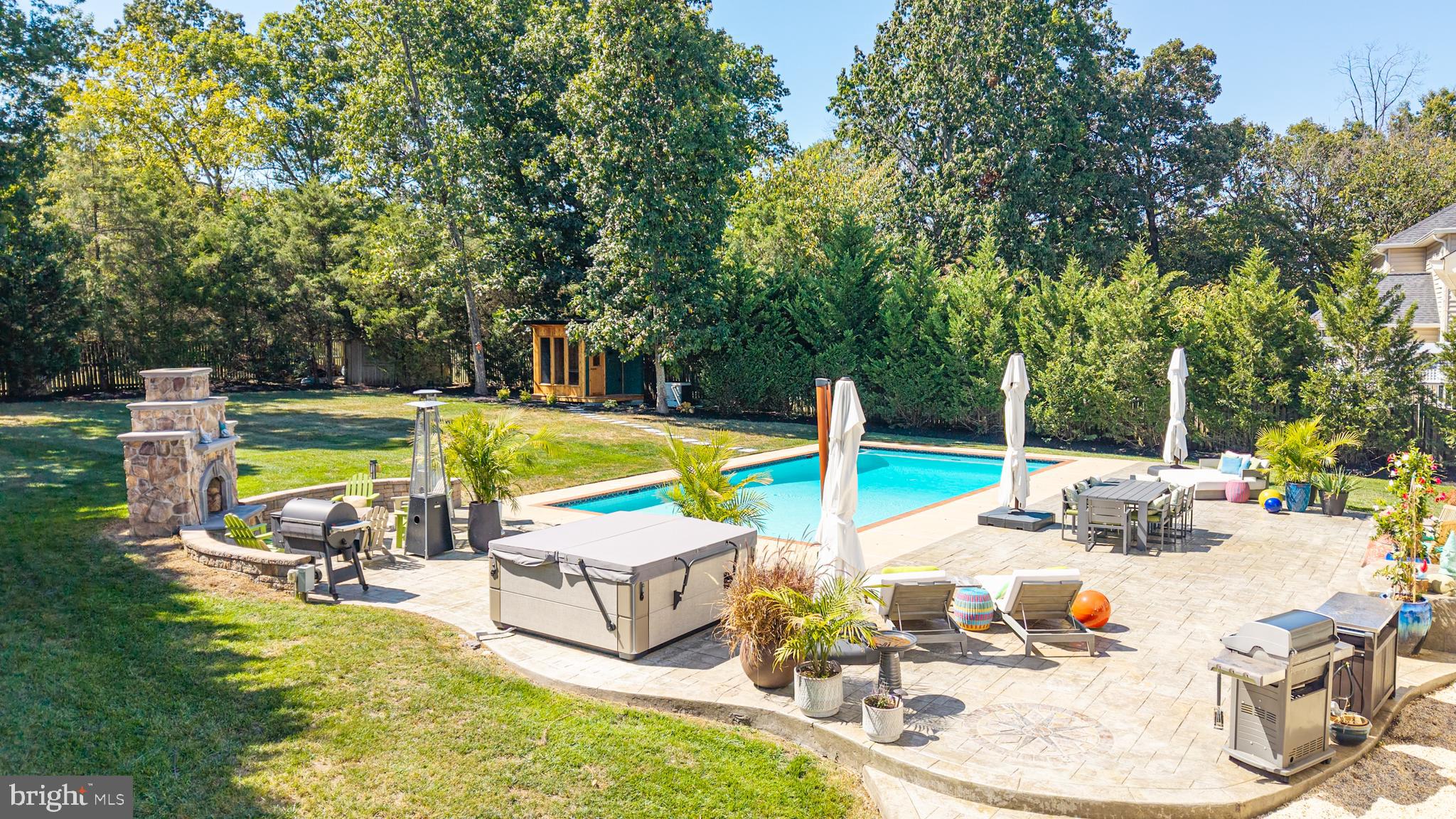 CEDAR HUNT - Residential