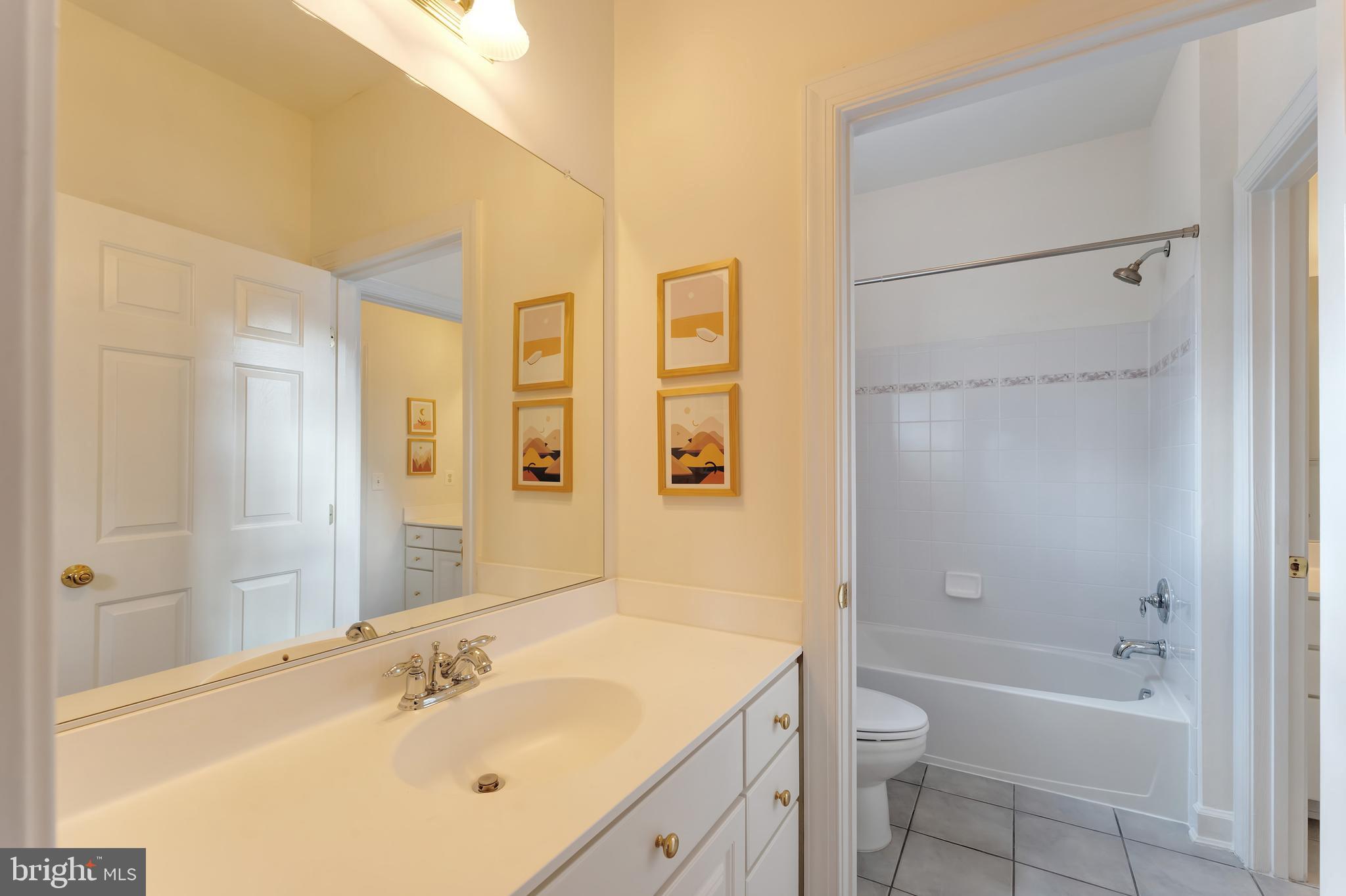 CEDAR HUNT - Residential