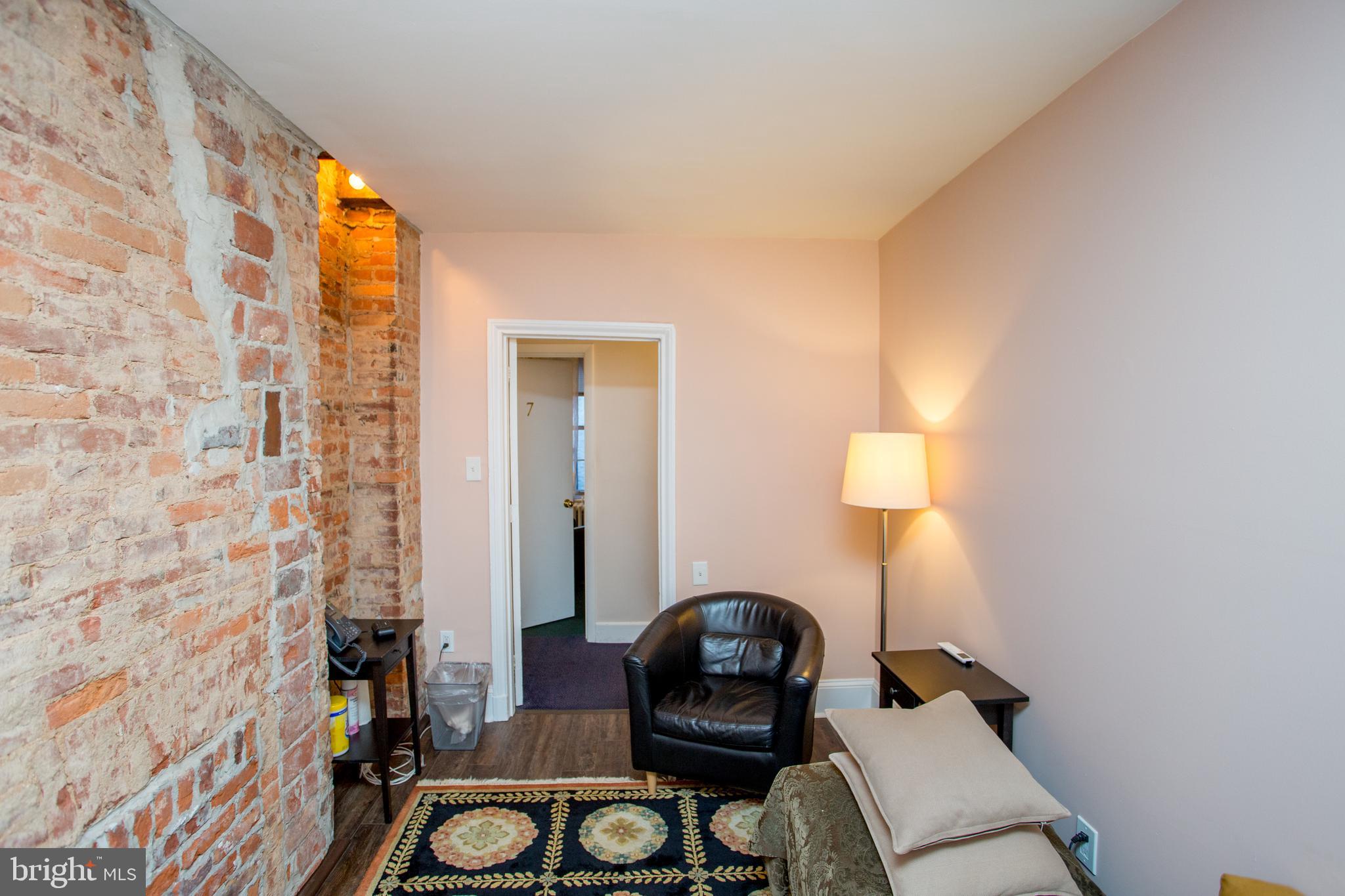 RITTENHOUSE SQUARE - Residential Income